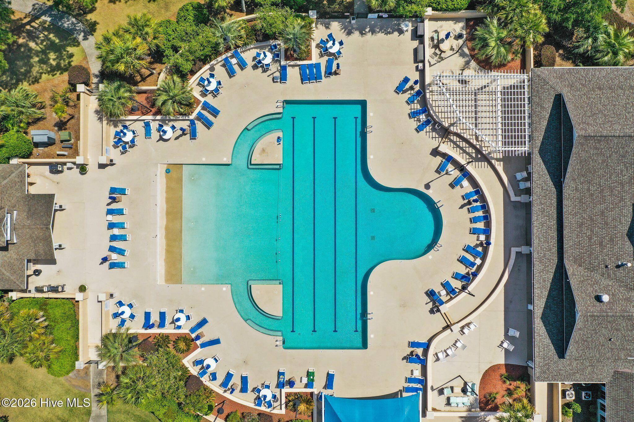 100570673 | Photo 45