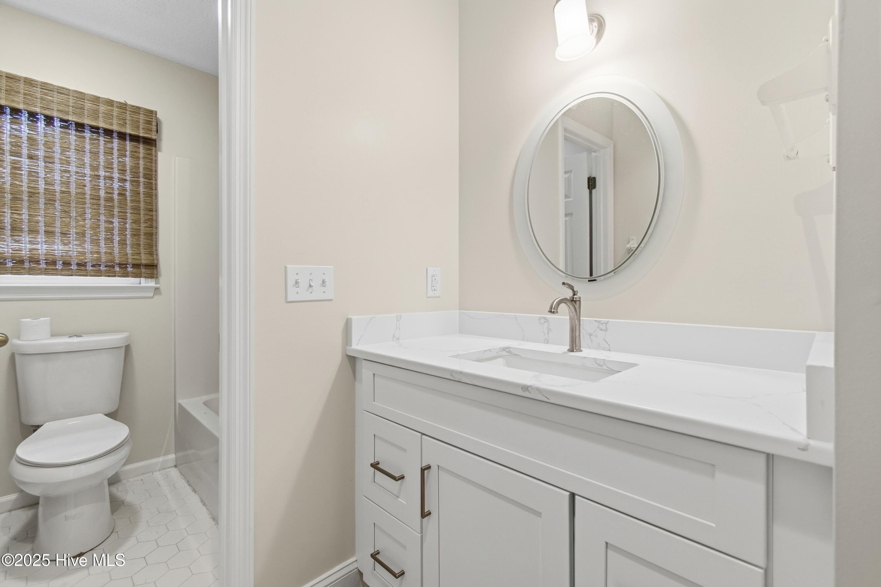 100544221 | Photo 16