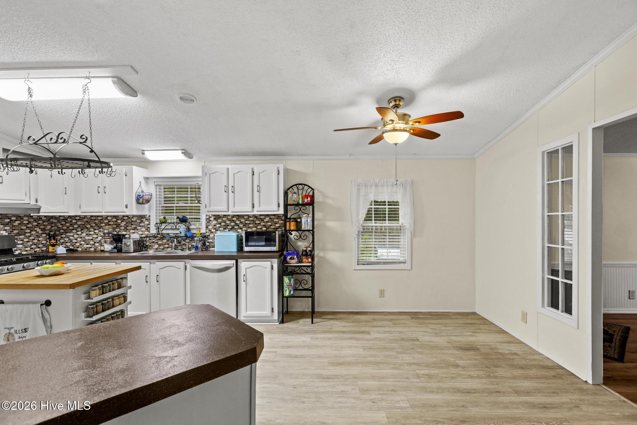 408 Quailridge Court,Peletier