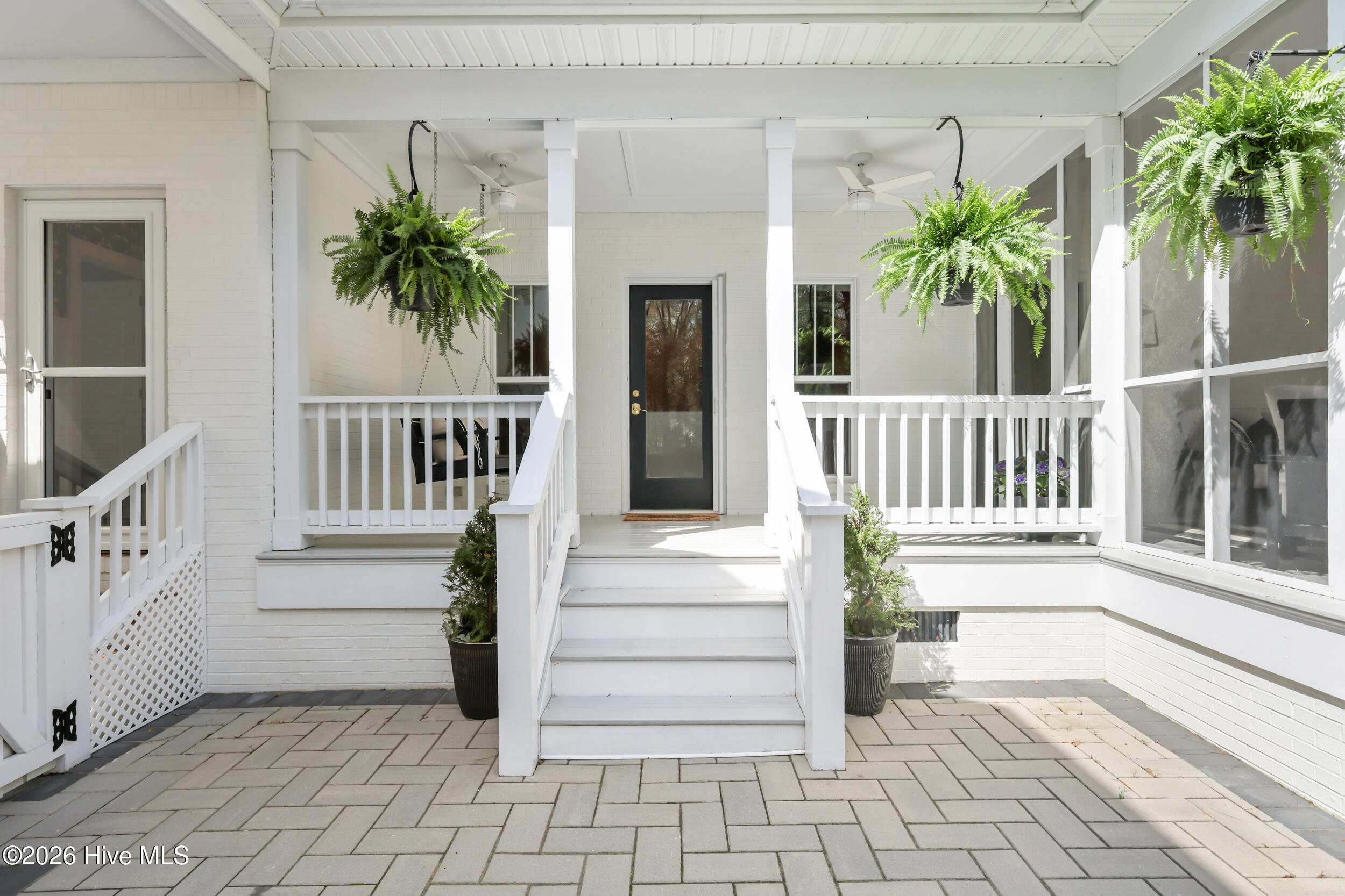 100562808 | Photo 39