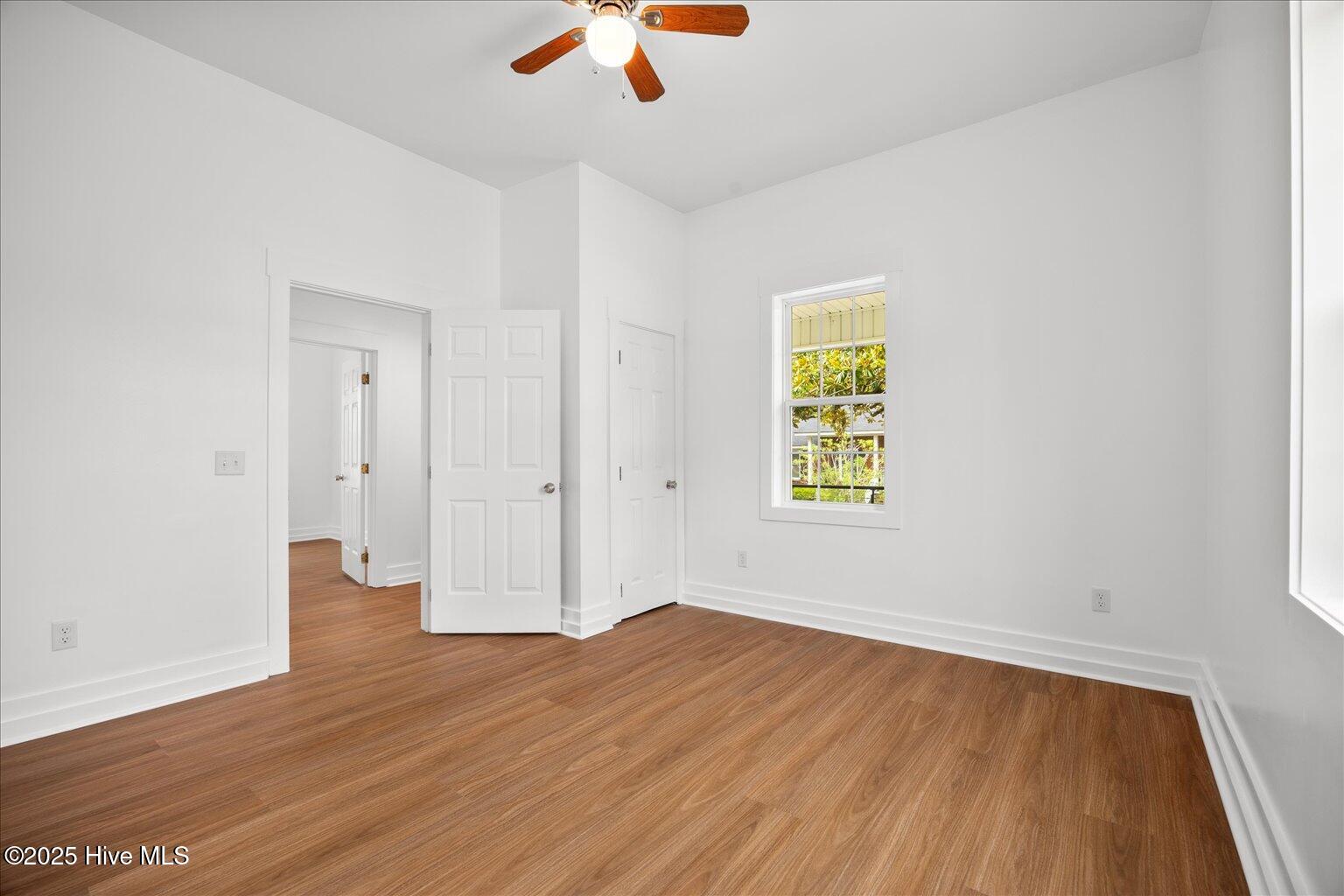 100519380 | Photo 26