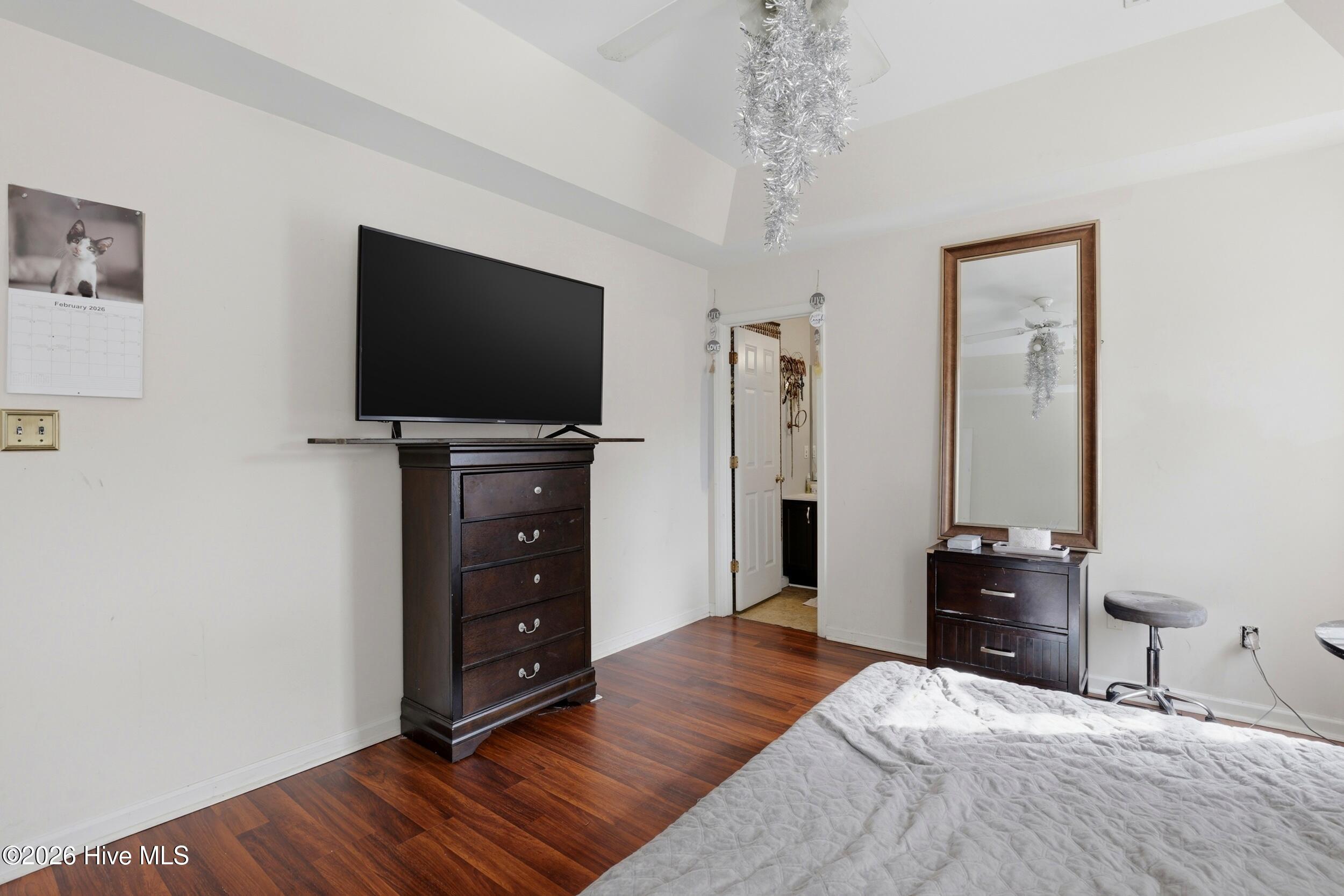 100558616 | Photo 16