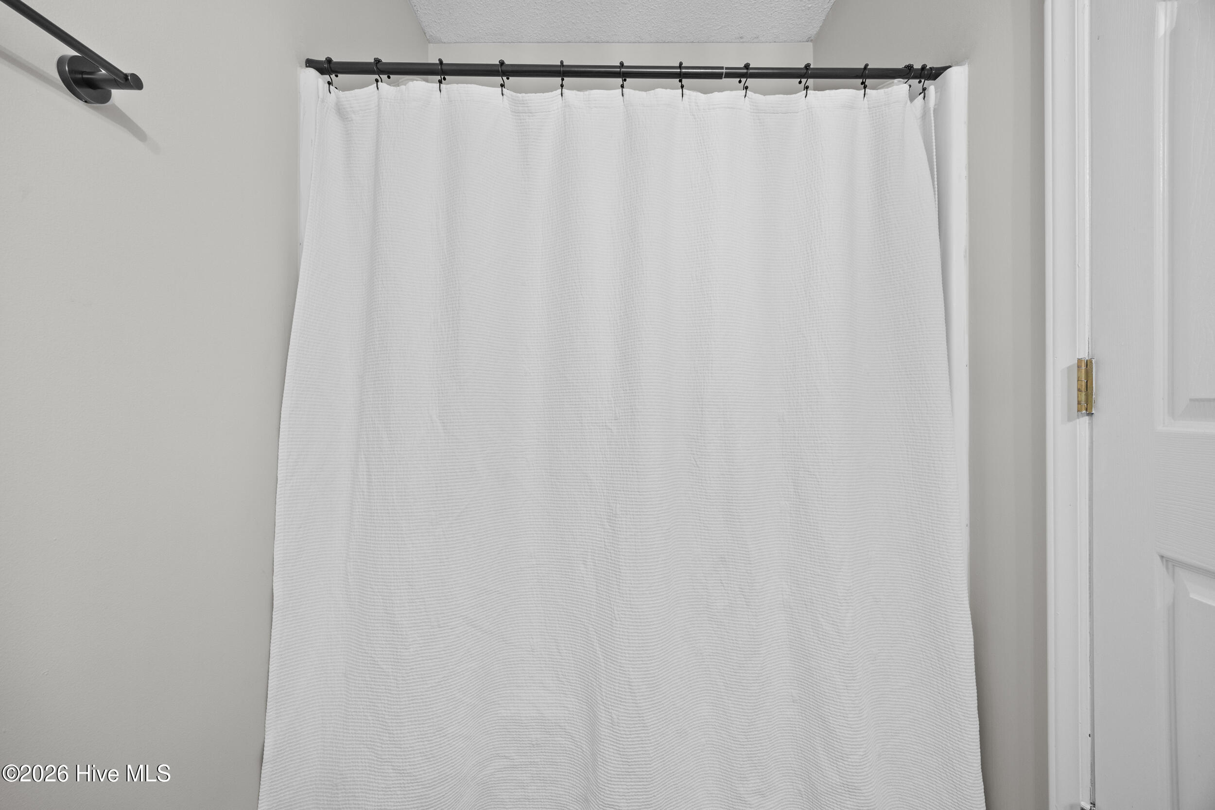 100556766 | Photo 16