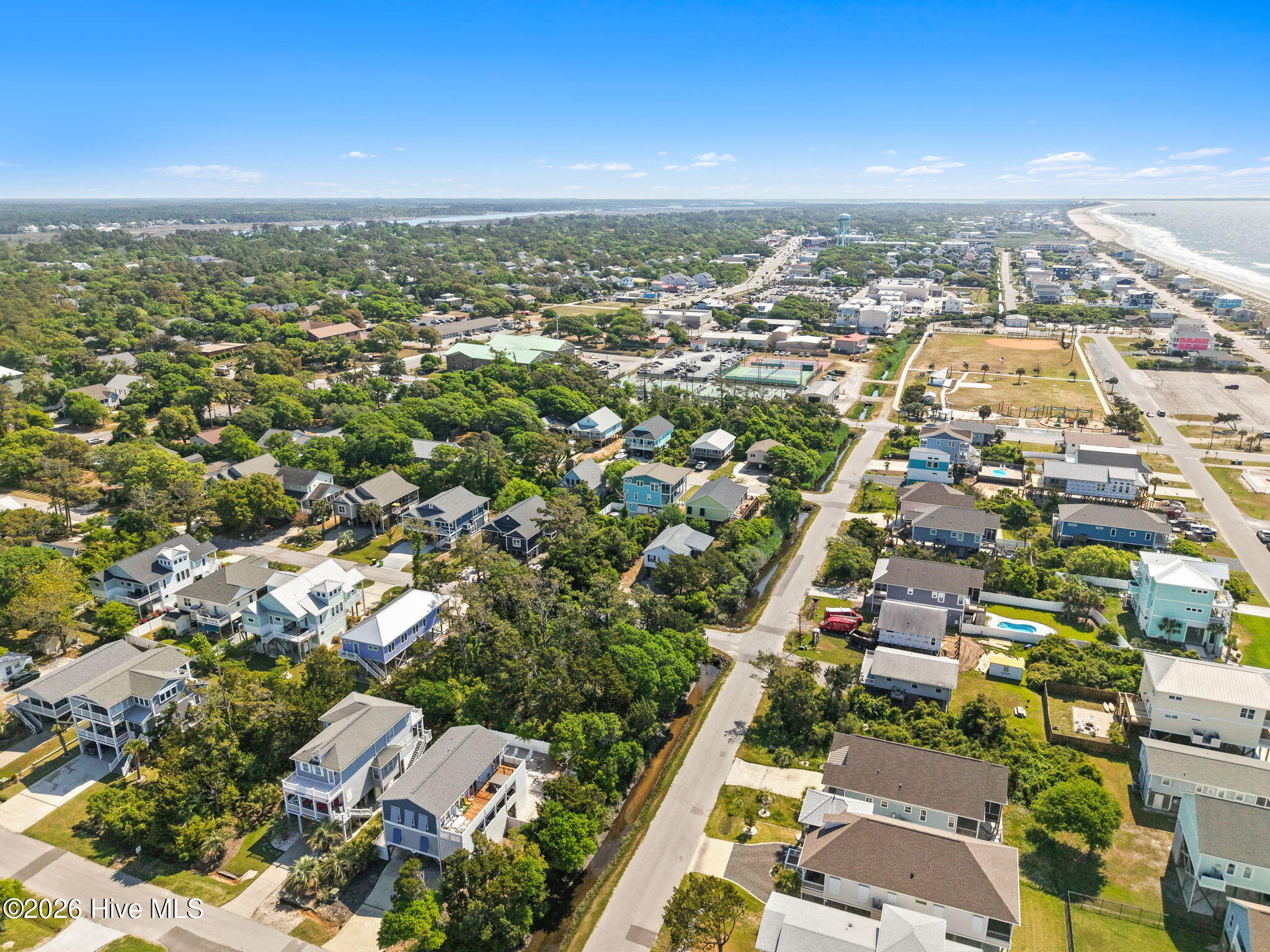 100570264 | Photo 16