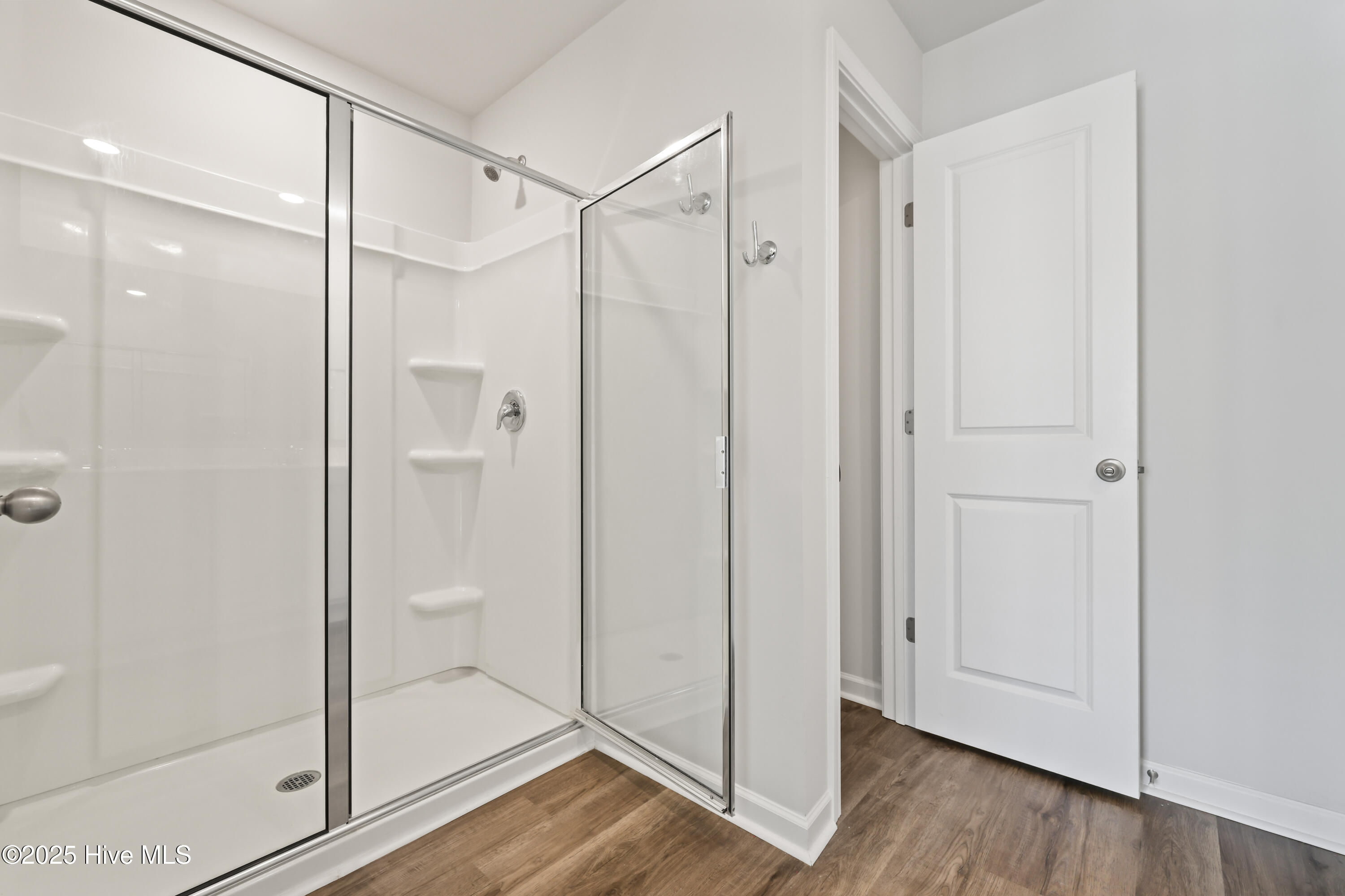 100546543 | Photo 24