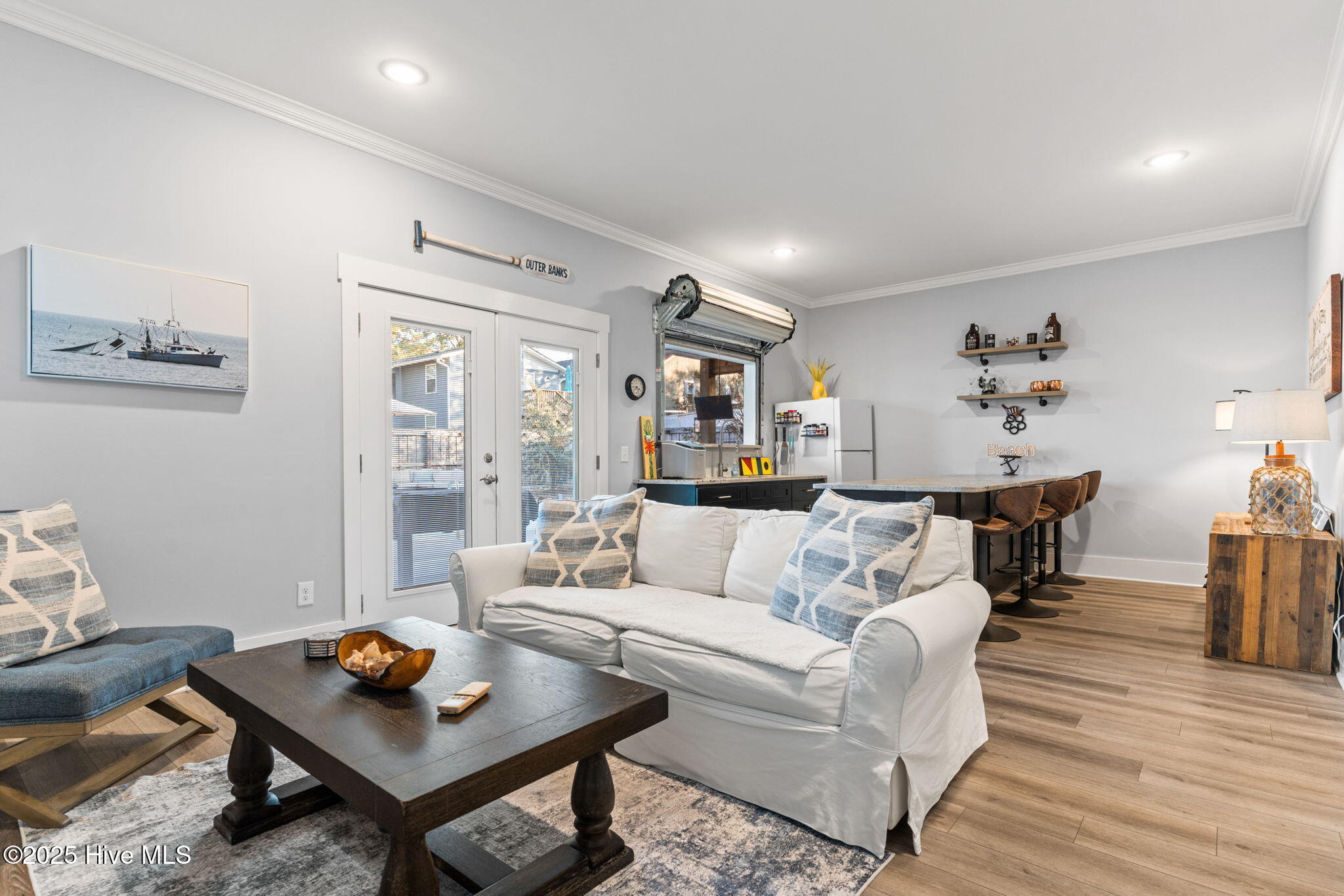 100542676 | Photo 37