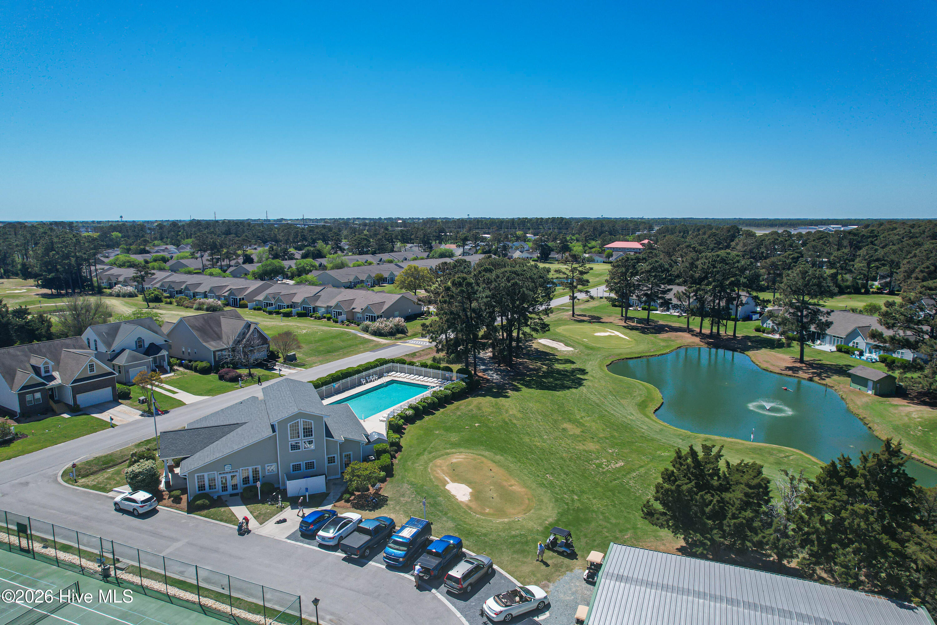 100558016 | Photo 52