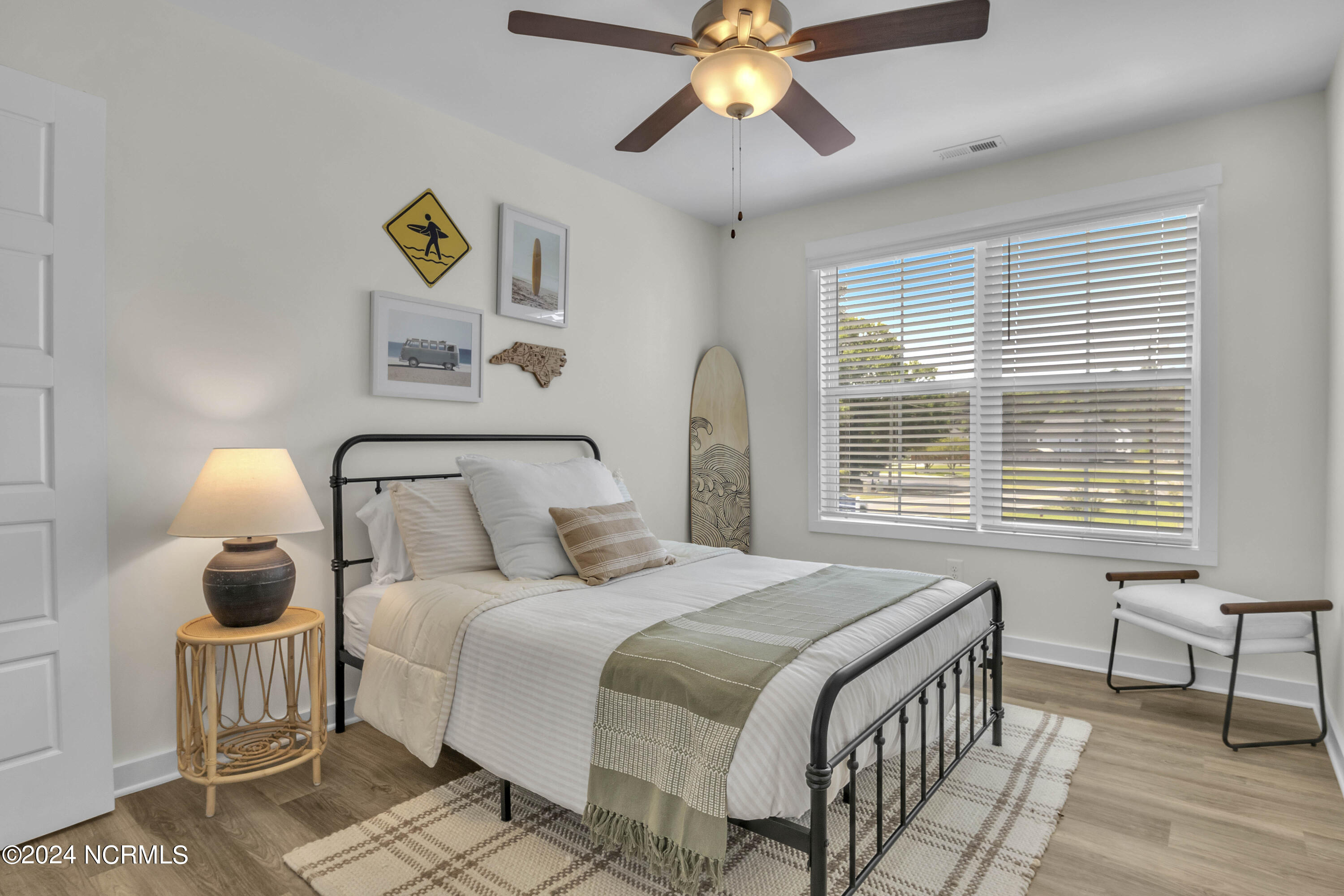 100544676 | Photo 14