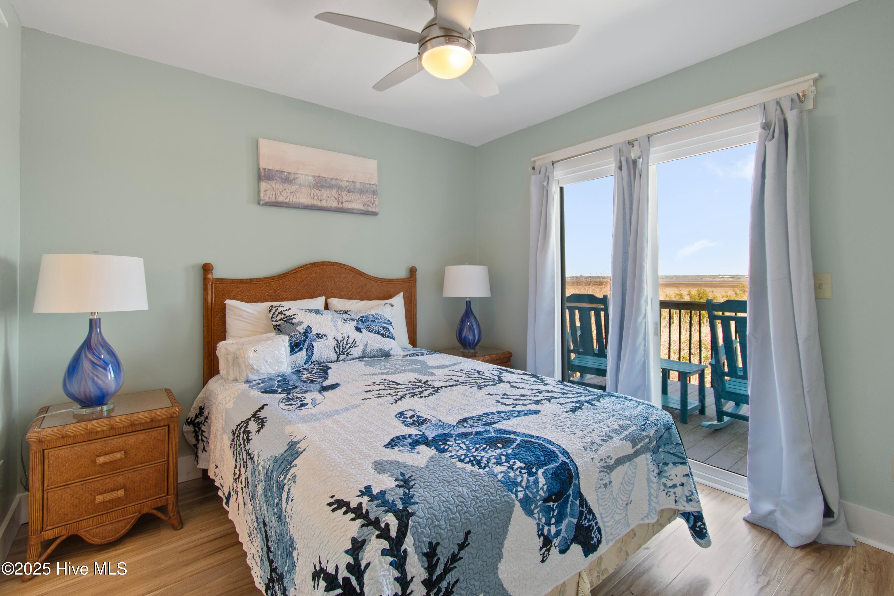 100494024 | Photo 31