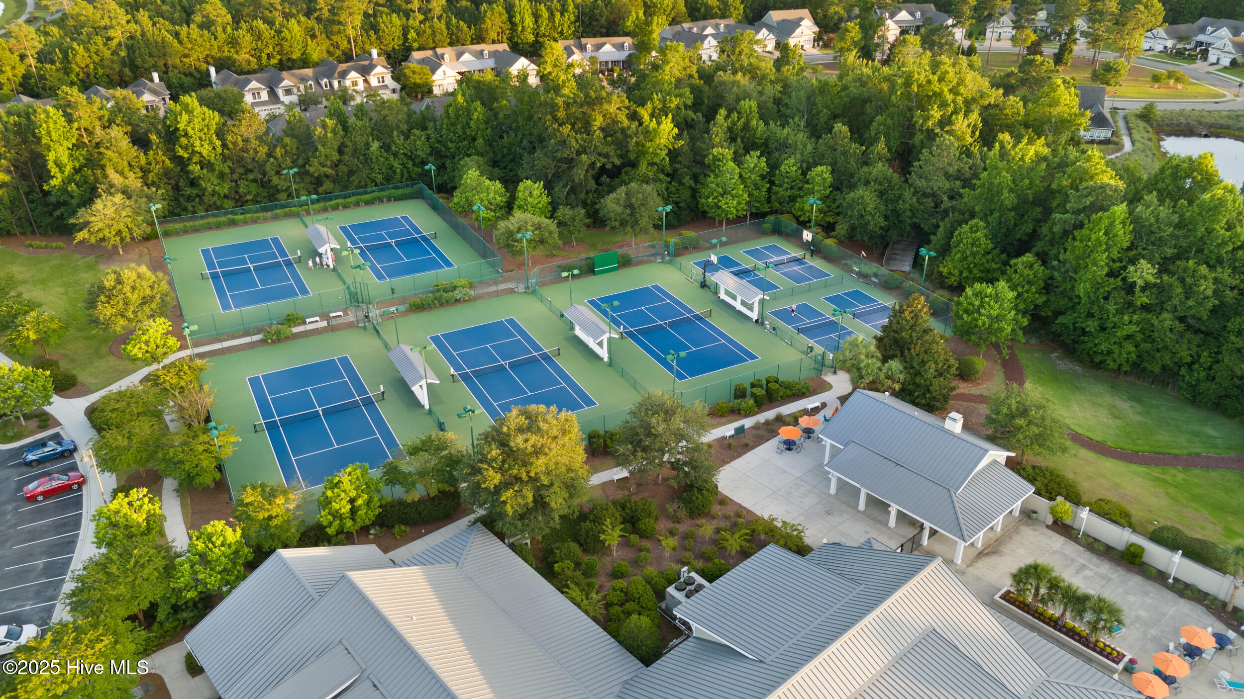 100550581 | Photo 72