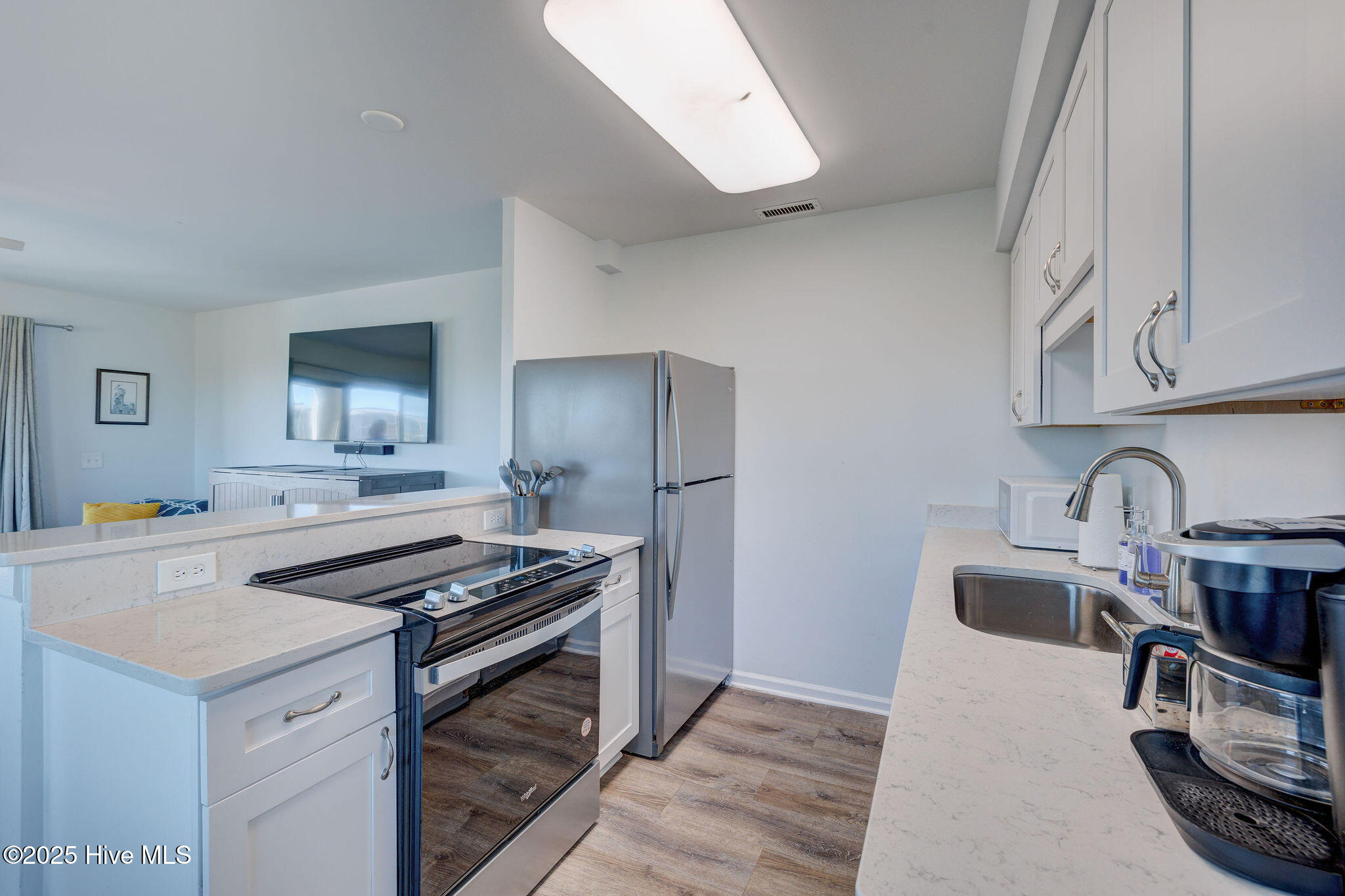 100531579 | Photo 21