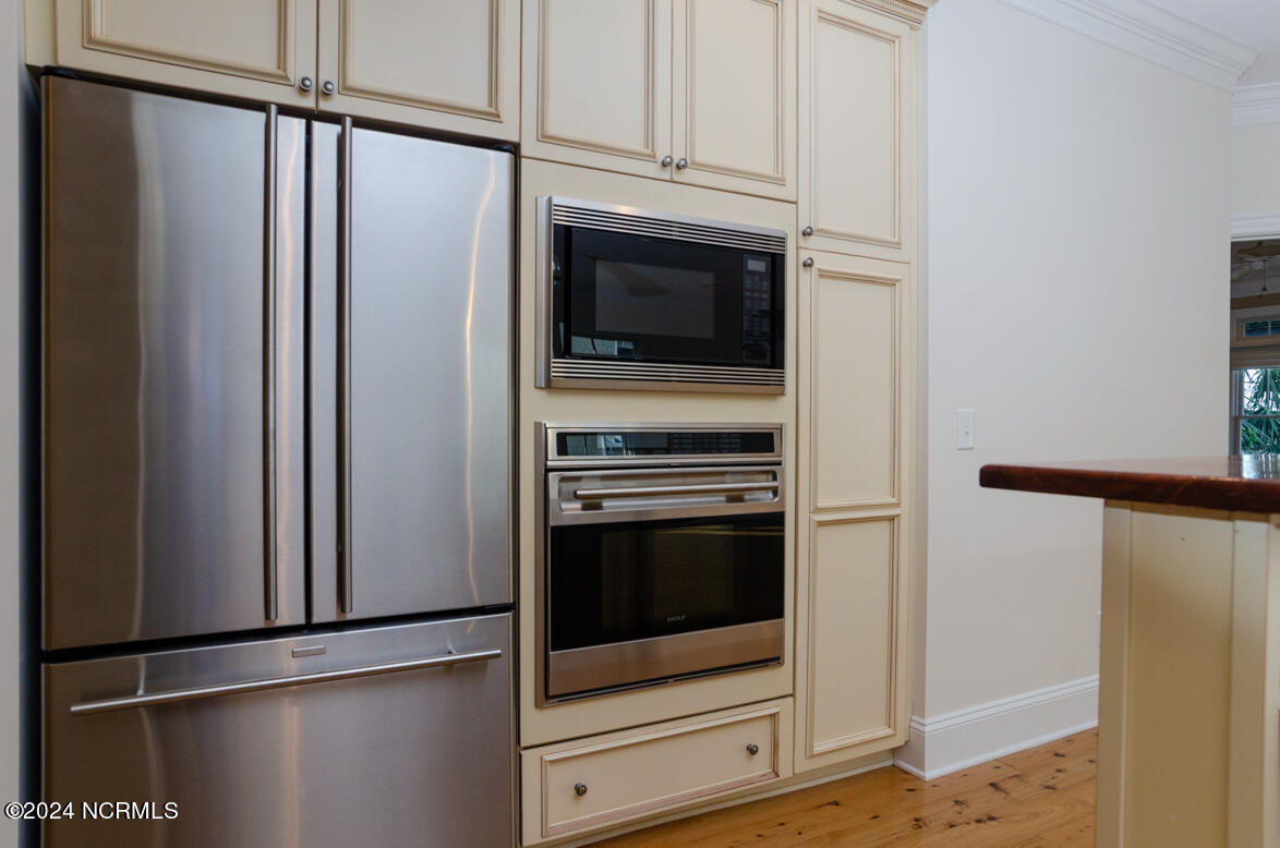 100549238 | Photo 12