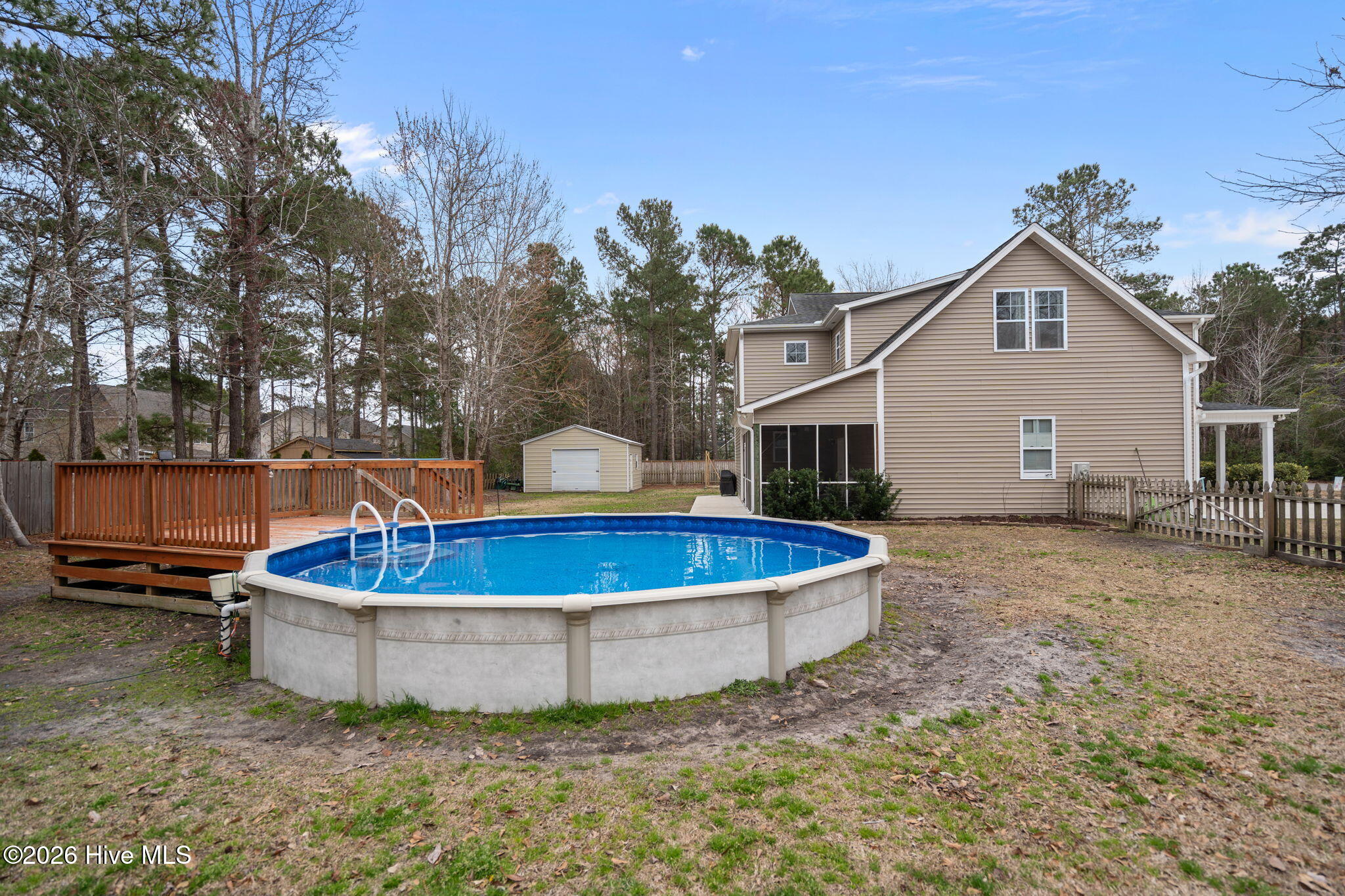 100558672 | Photo 60