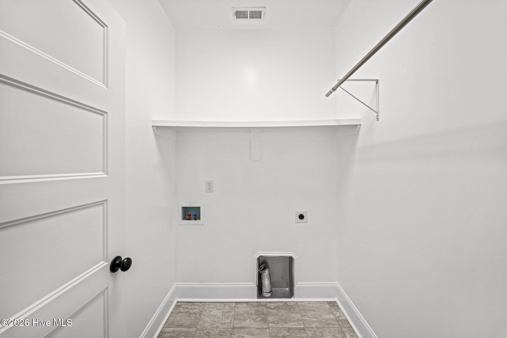 100565023 | Photo 14