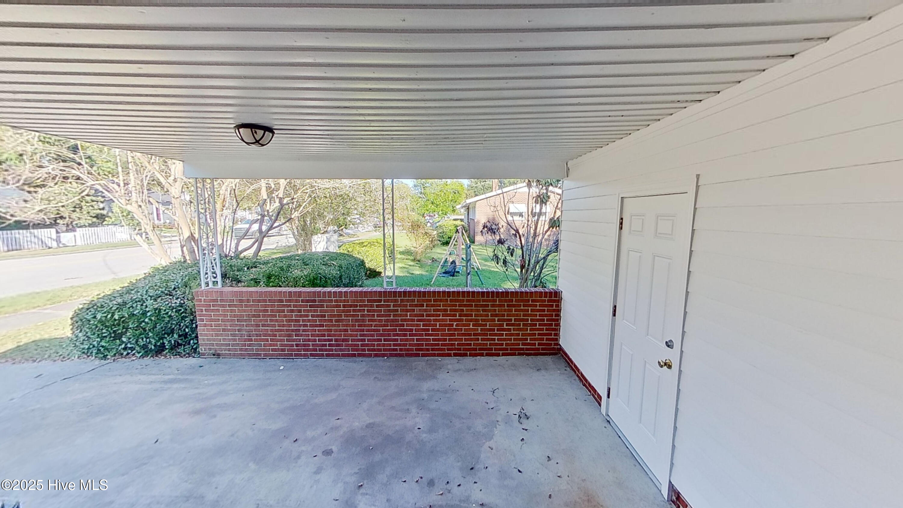 100544285 | Photo 20