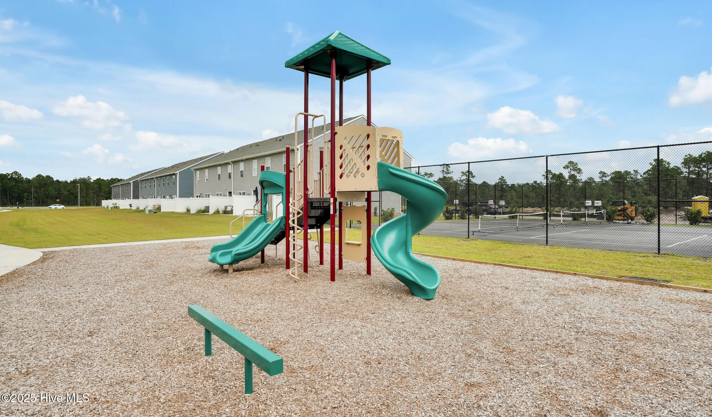 100547163 | Photo 47