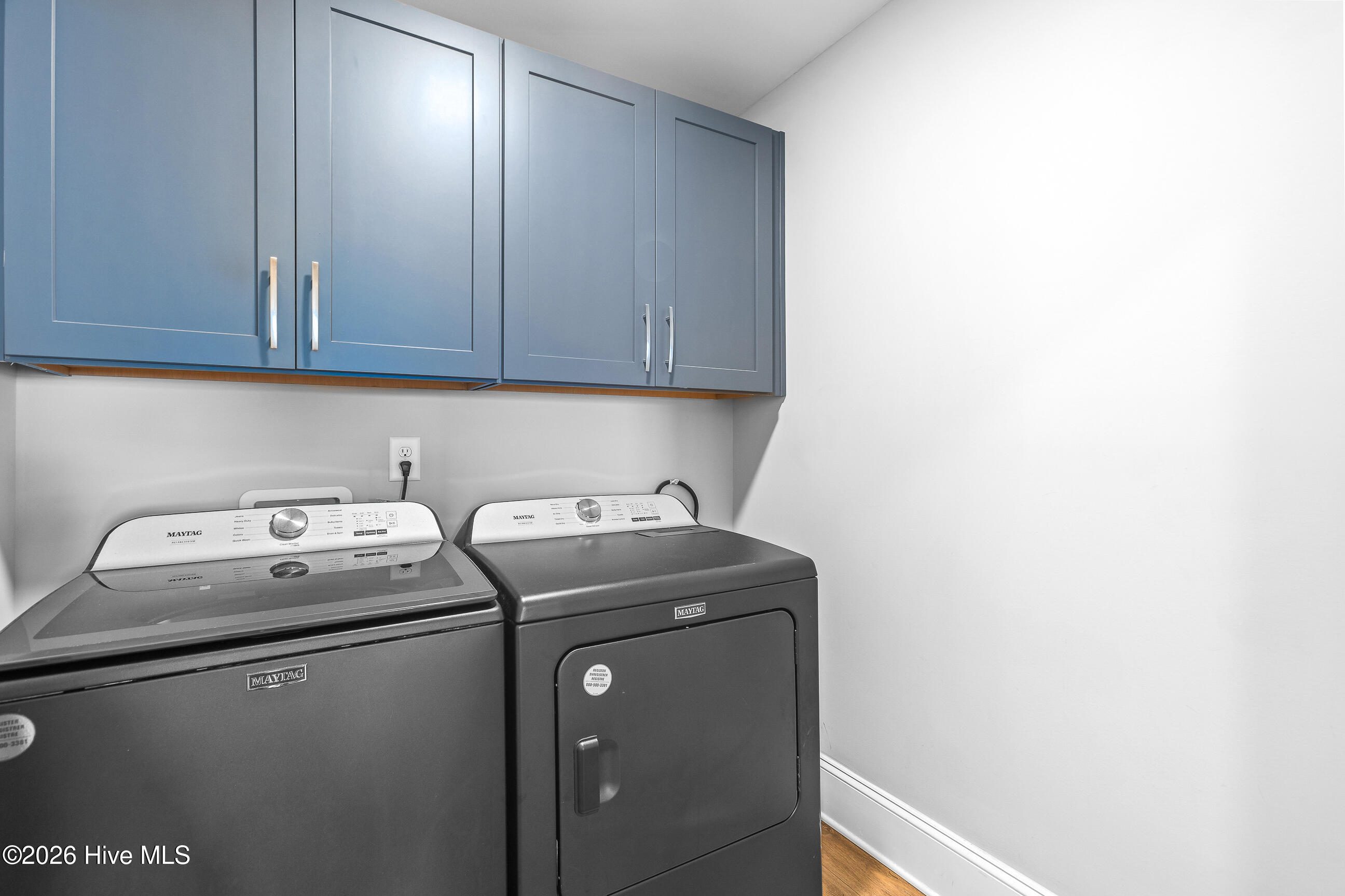 100563975 | Photo 34