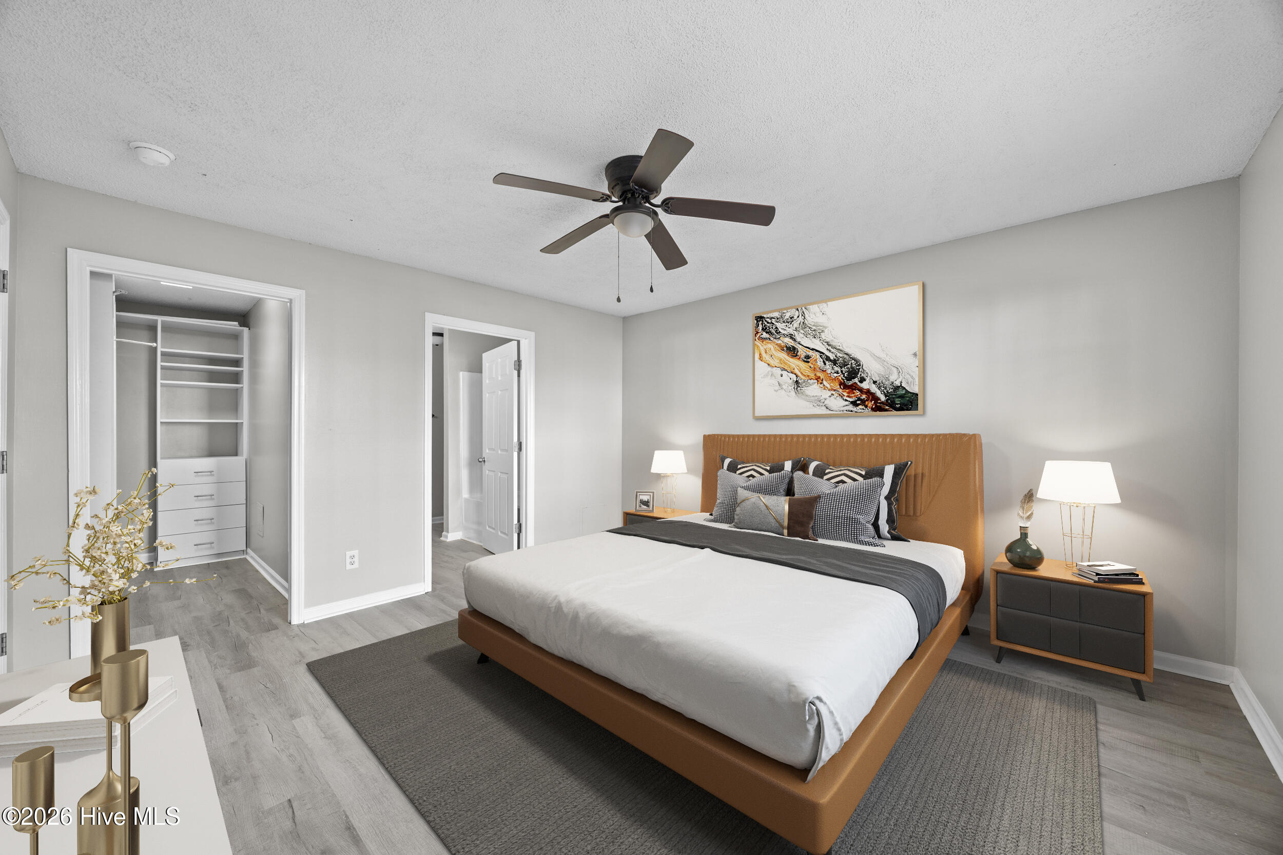 100549678 | Photo 18