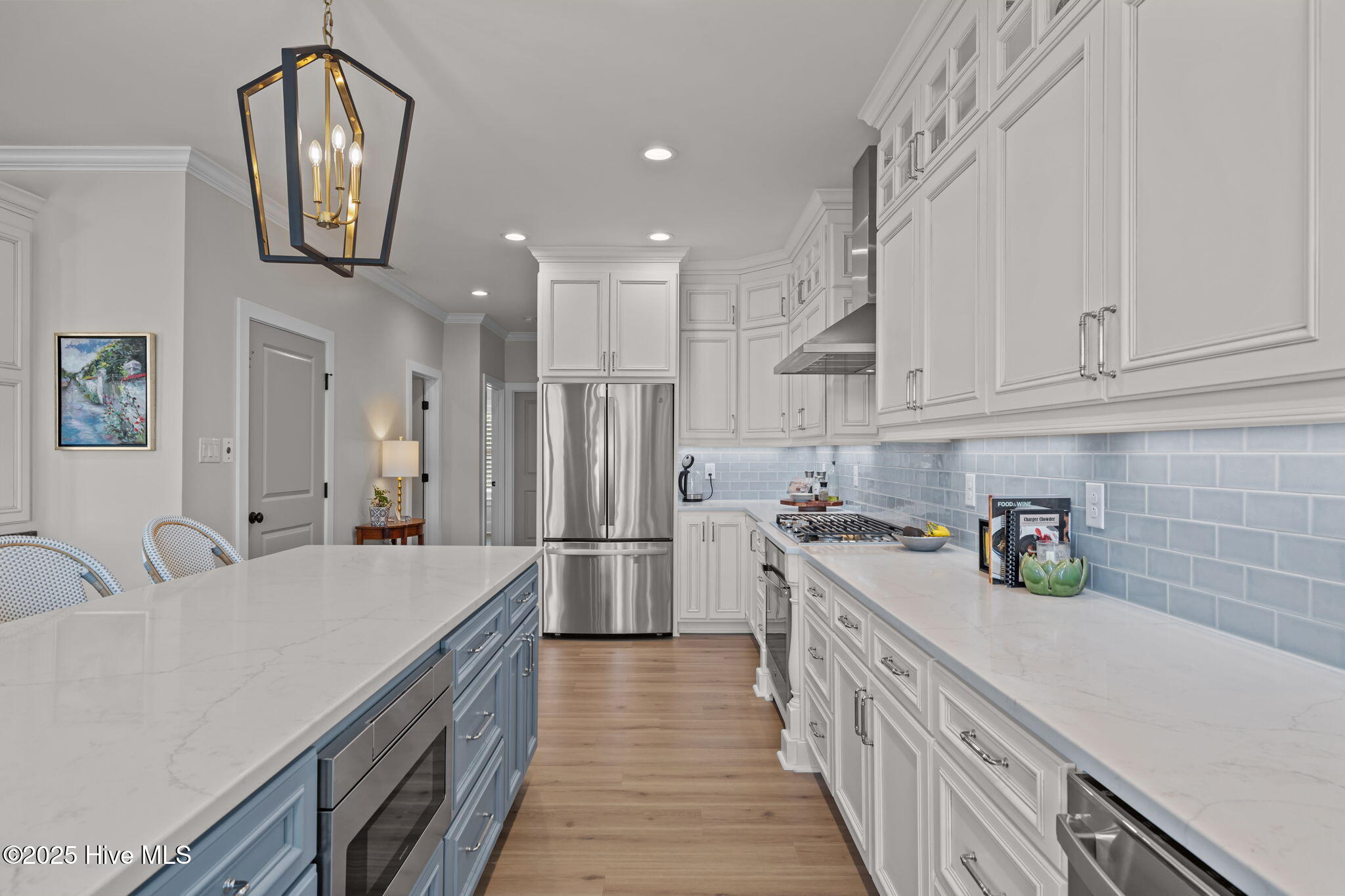 100549920 | Photo 28