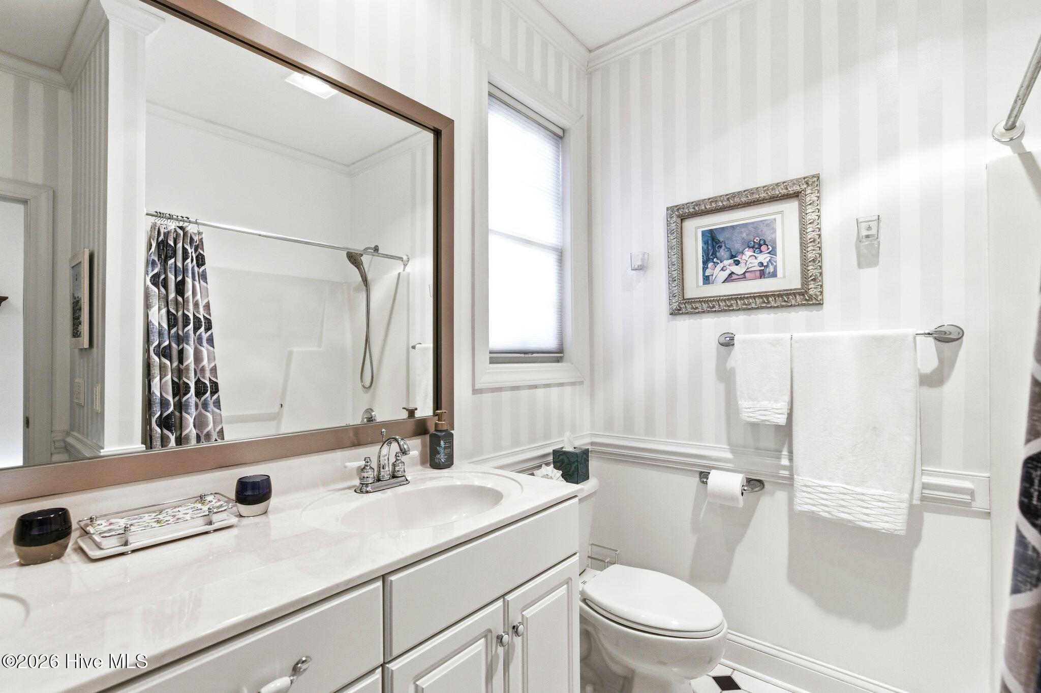 100564918 | Photo 44