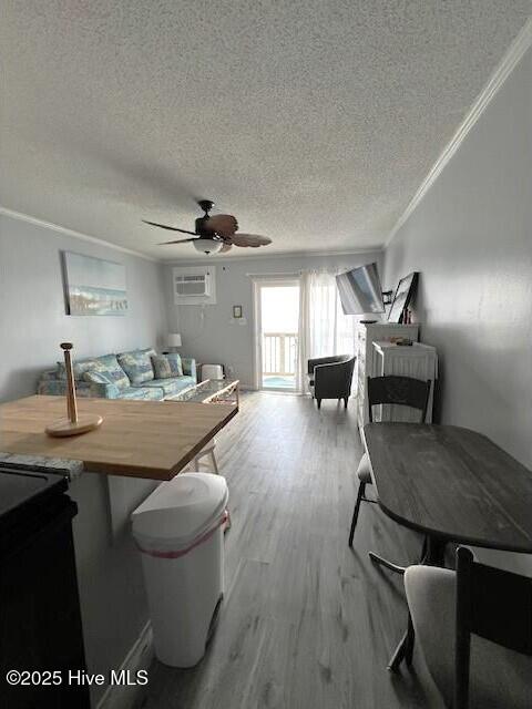 2182 New River Inlet Road 378, North Topsail Beach, NC 28460 – photo 12: Topsail Reef 378 Living and Dining