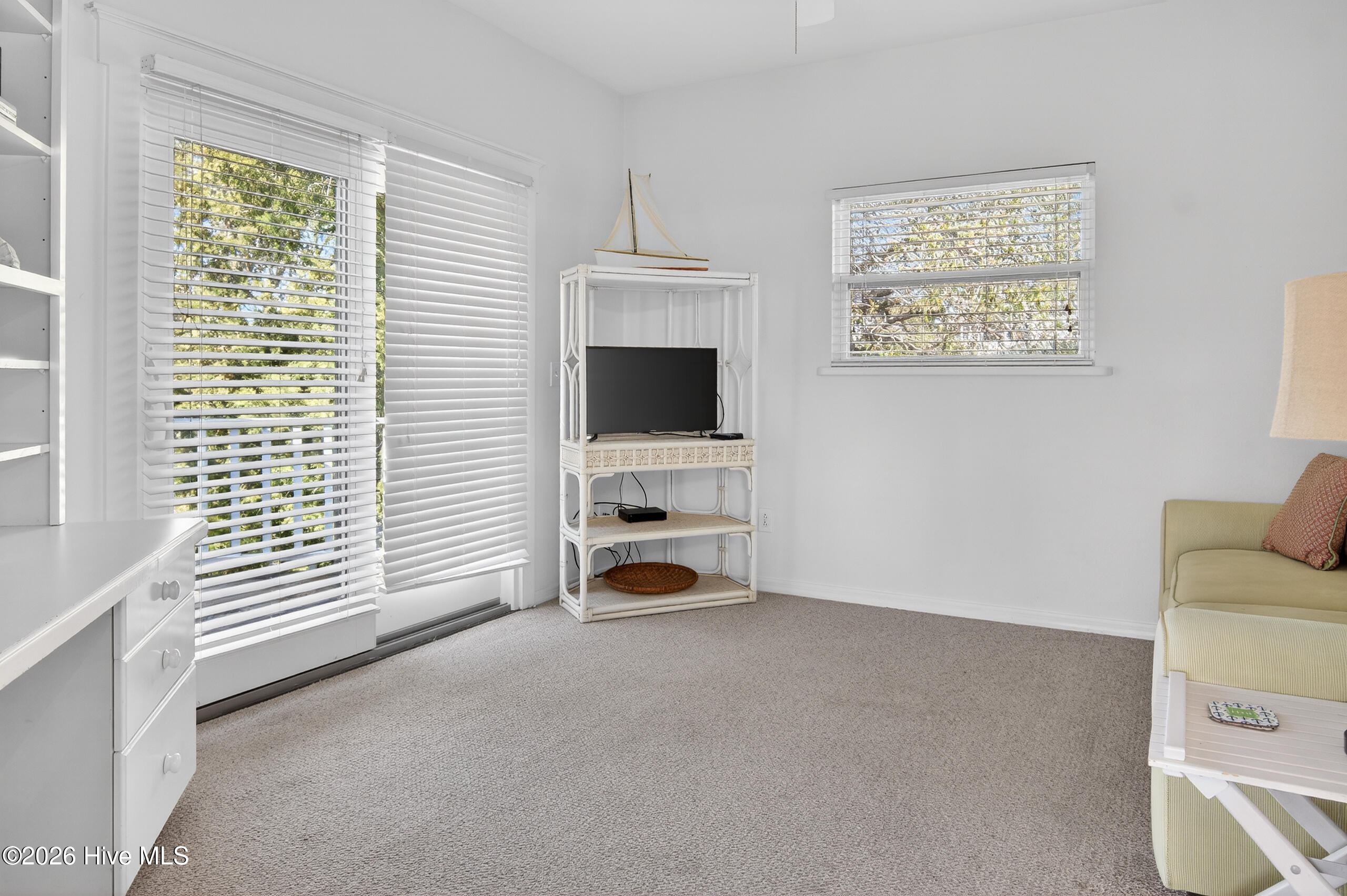 100565192 | Photo 17