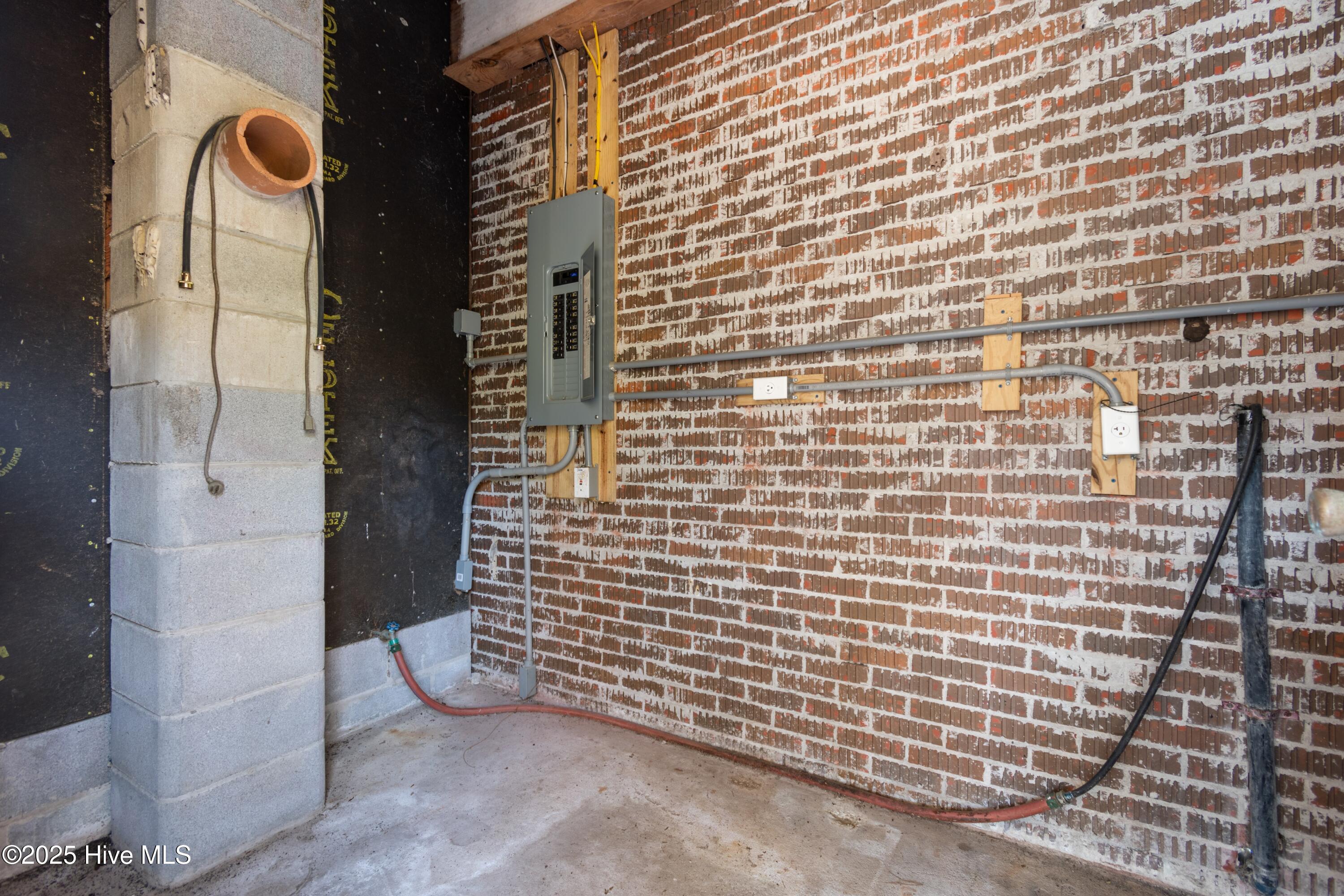 100541488 | Photo 18