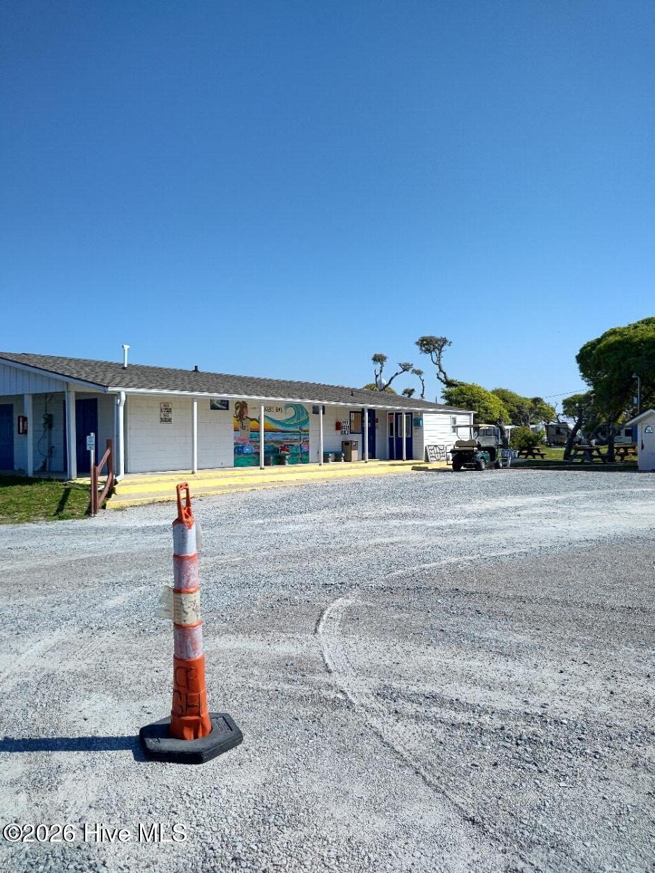 100567863 | Photo 43