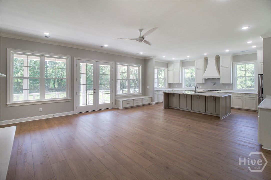 Gorgeous kitchen totally open to the great room
