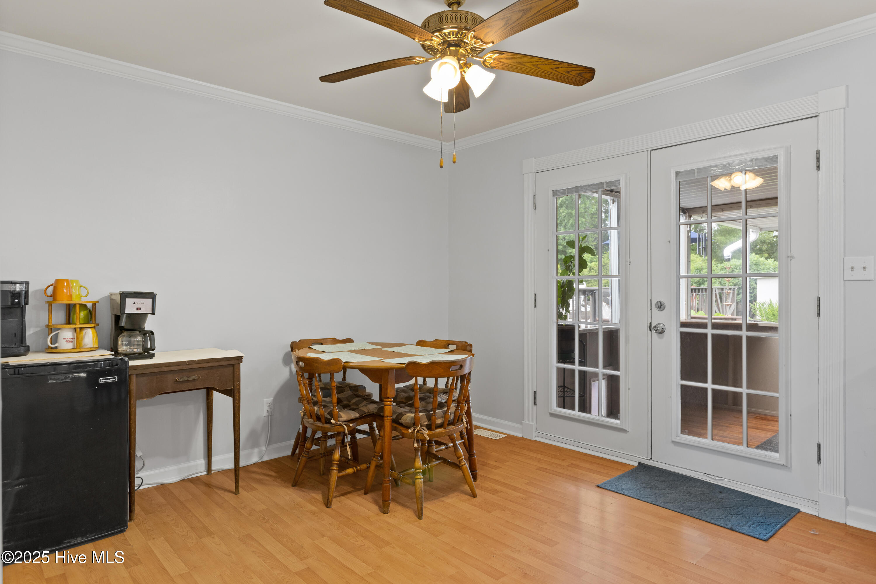 105 University Drive, Jacksonville, NC 28546 – photo 8: Dining Area