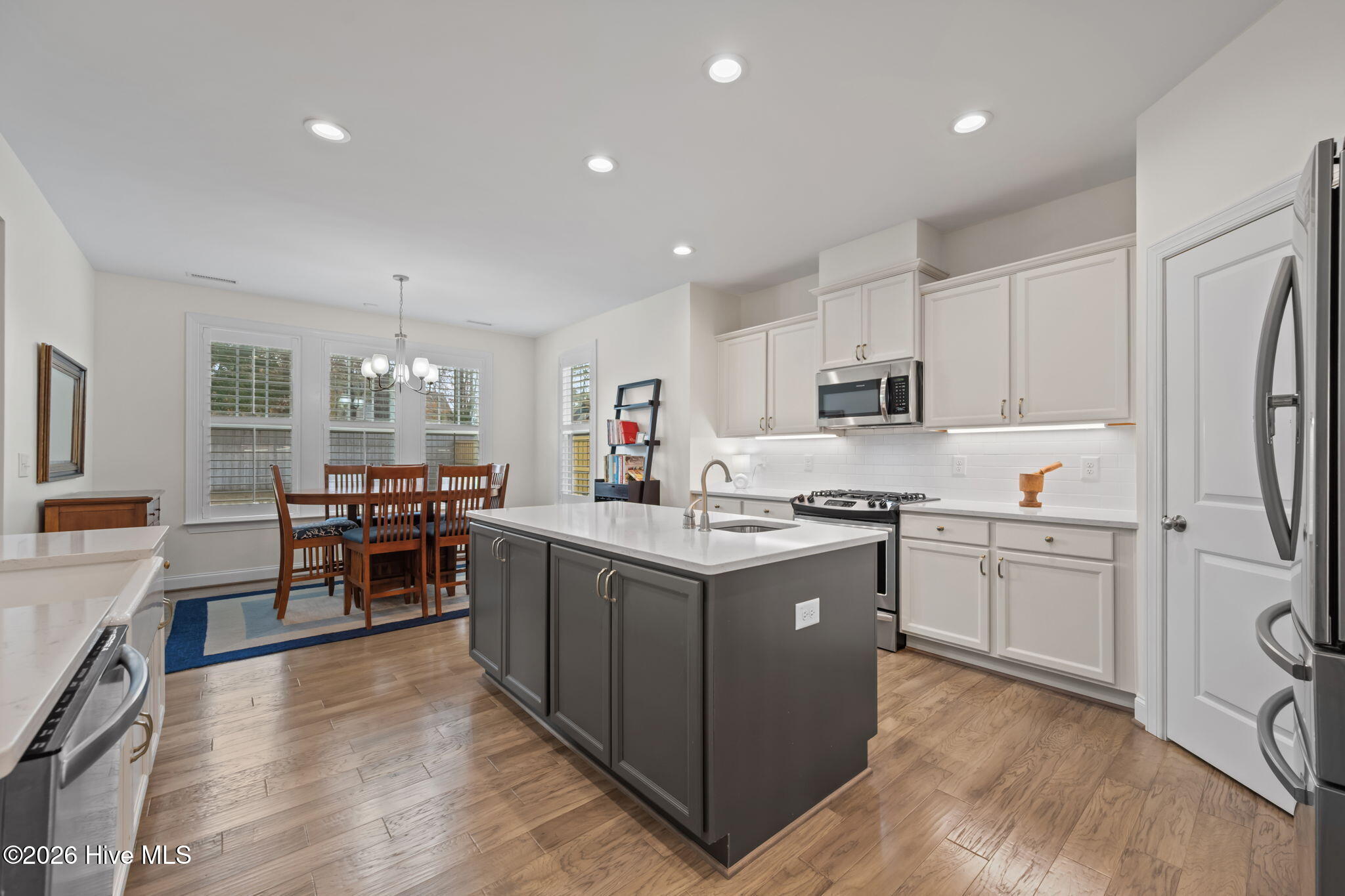 100551093 | Photo 16