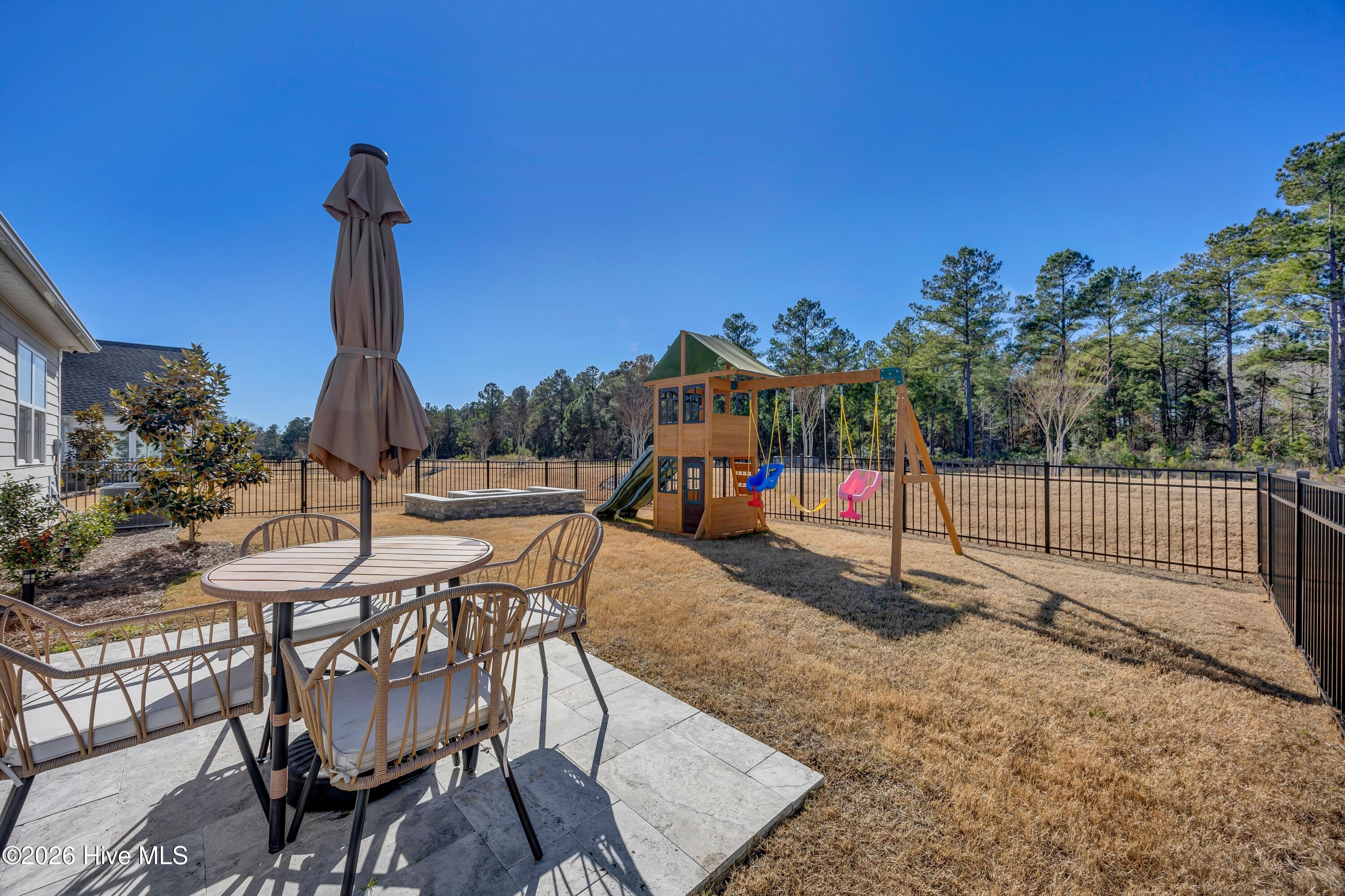 100548554 | Photo 31