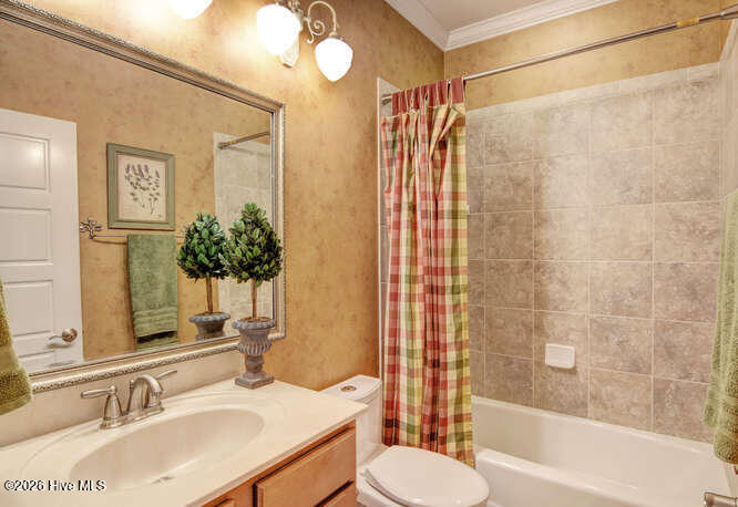 100559785 | Photo 19