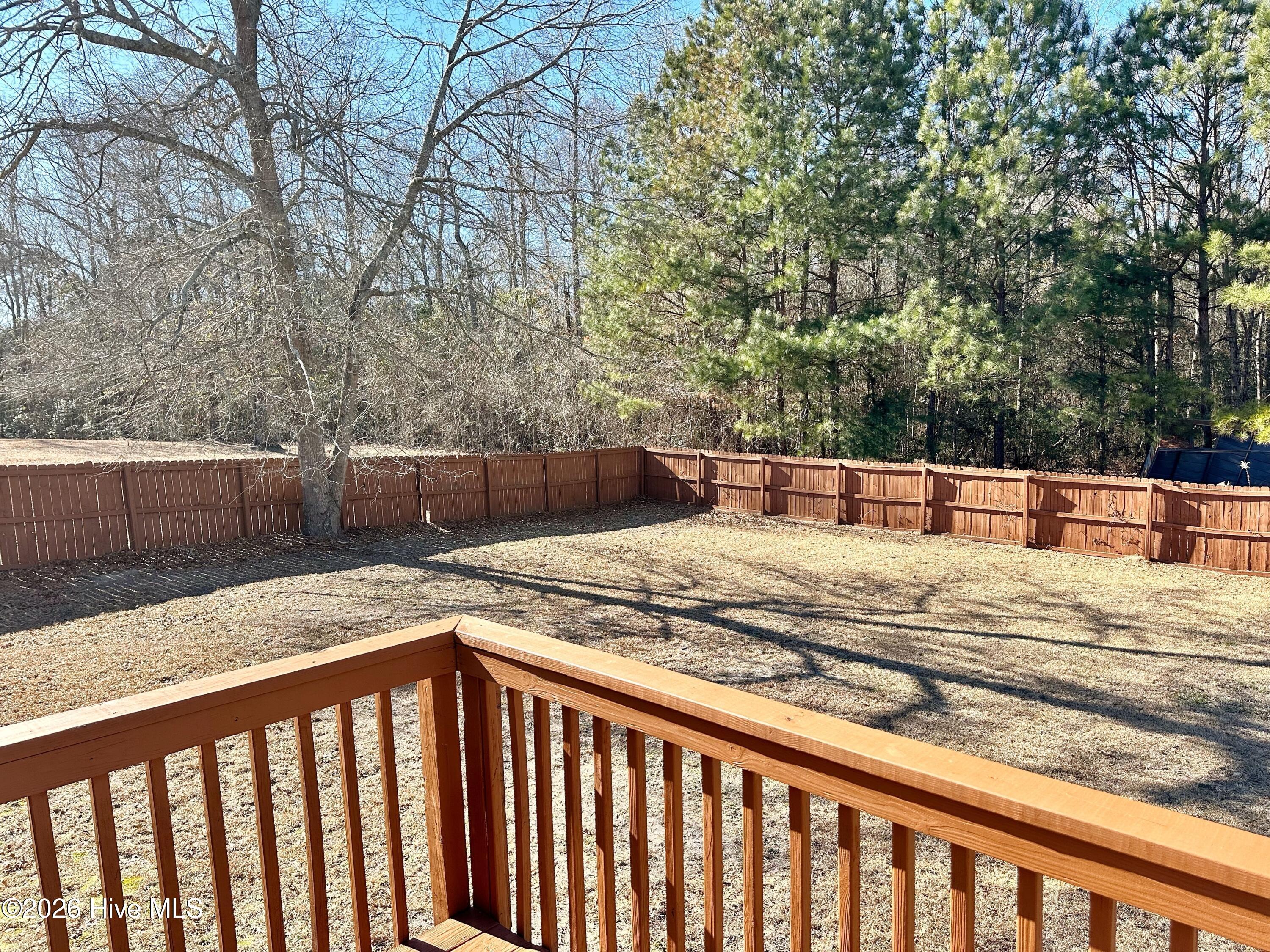 100551629 | Photo 23