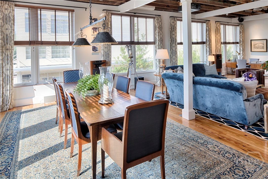 232 E Broughton Street, Savannah, GA, 31401