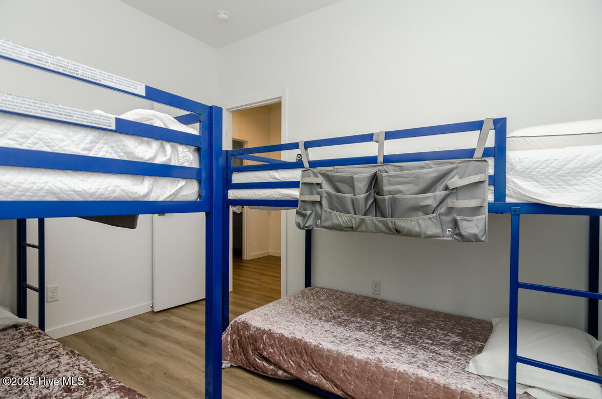 100549304 | Photo 37