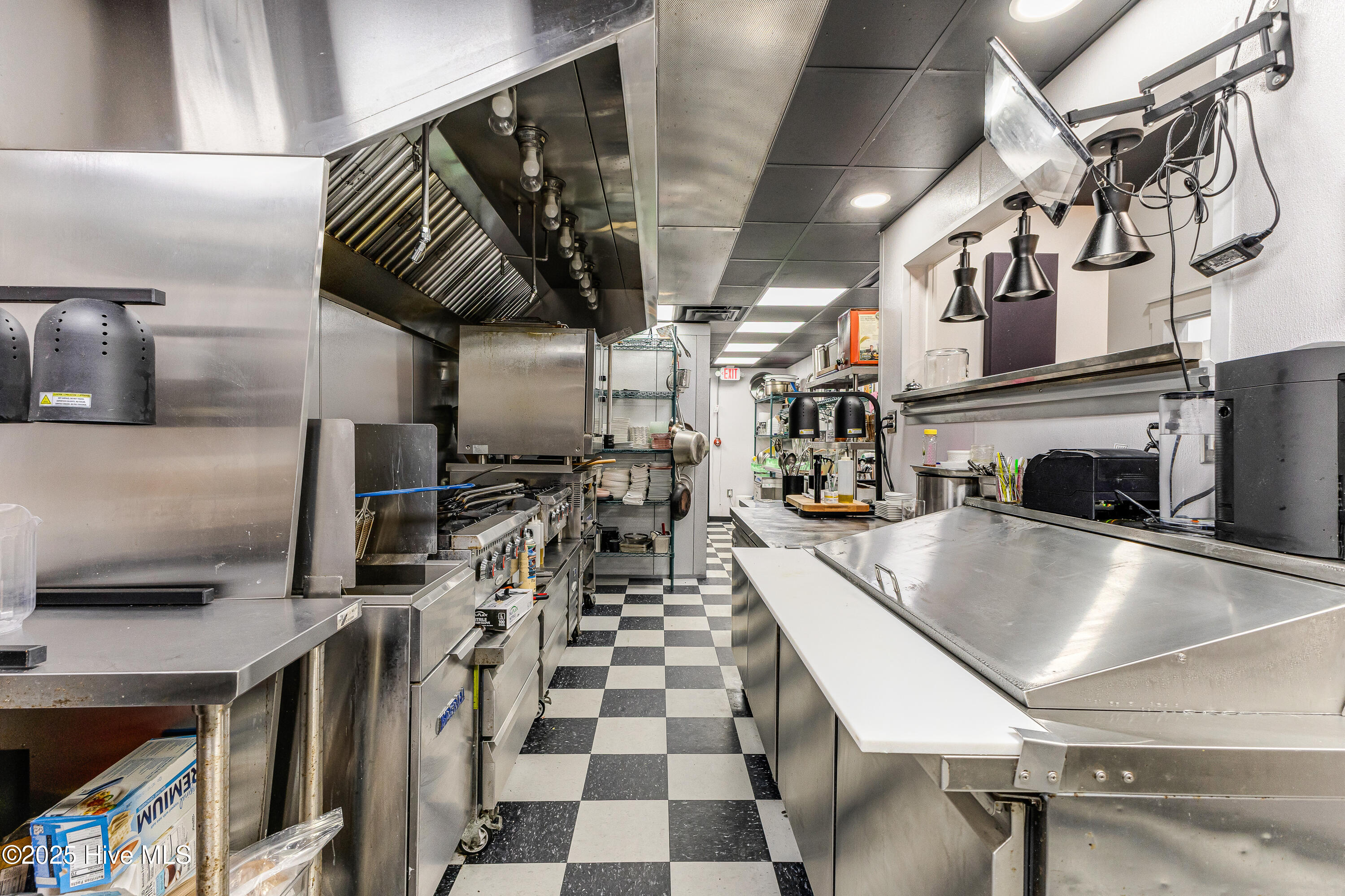 100509420 | Photo 19