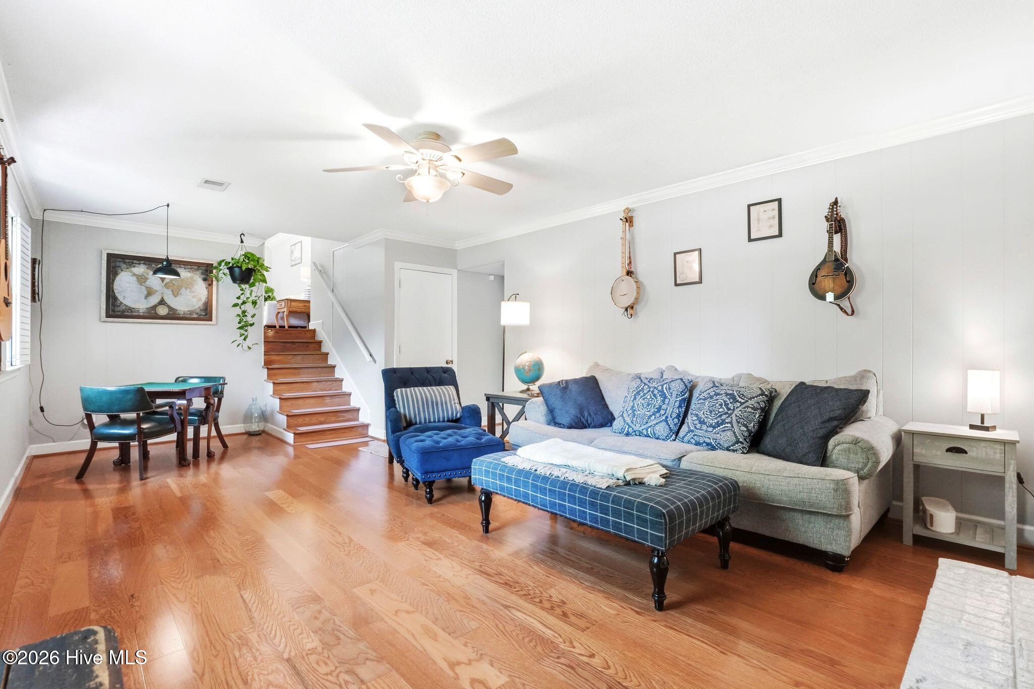 100568648 | Photo 27