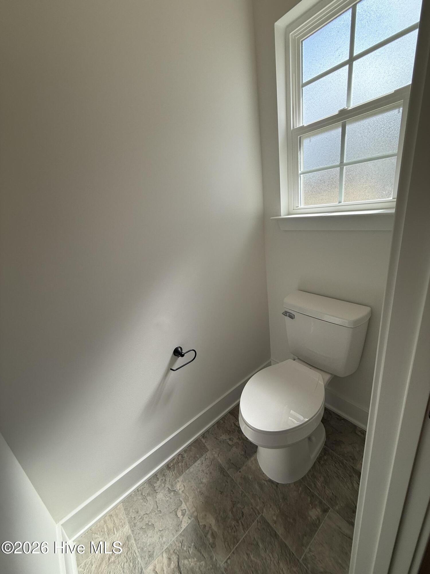 100546686 | Photo 55