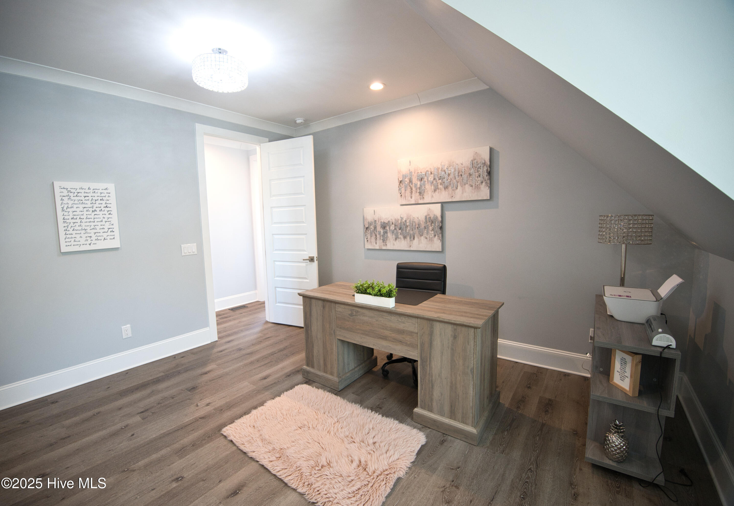 100546521 | Photo 66