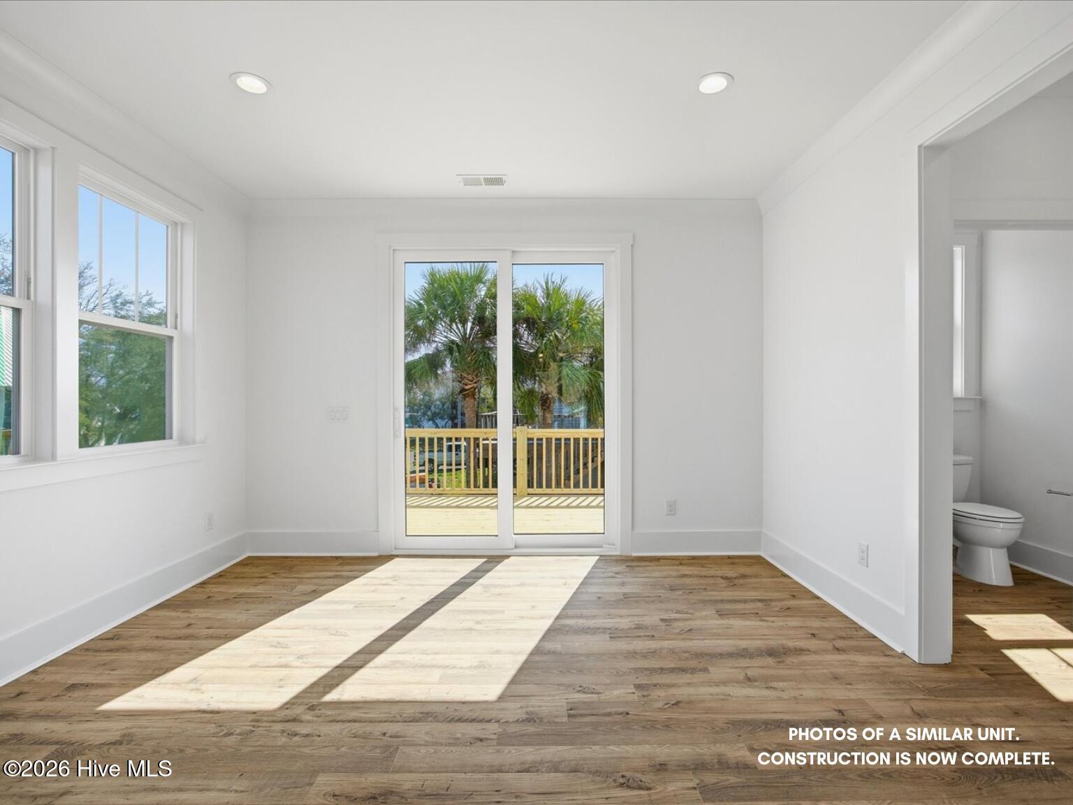 100544429 | Photo 22