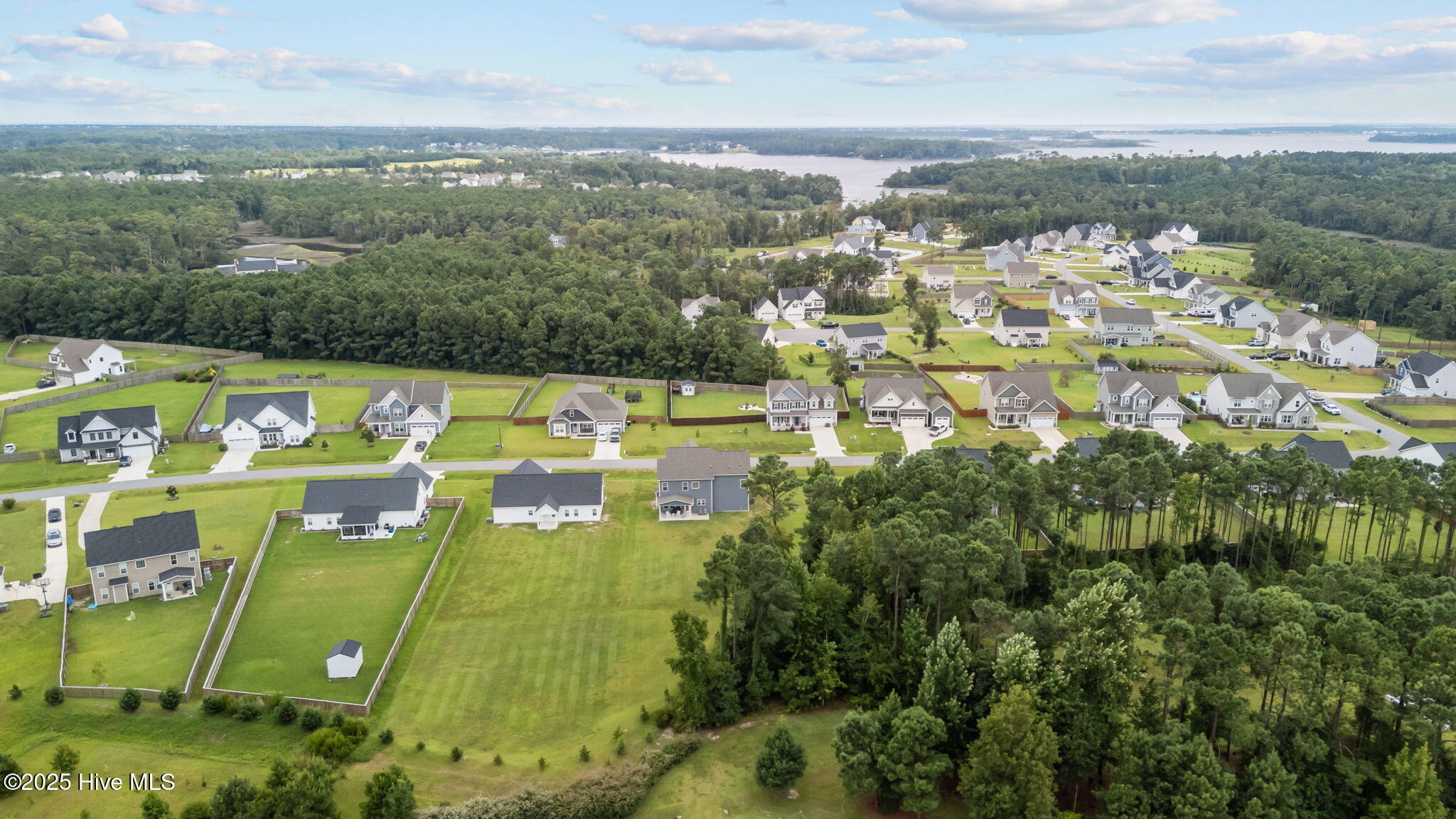 100526771 | Photo 36