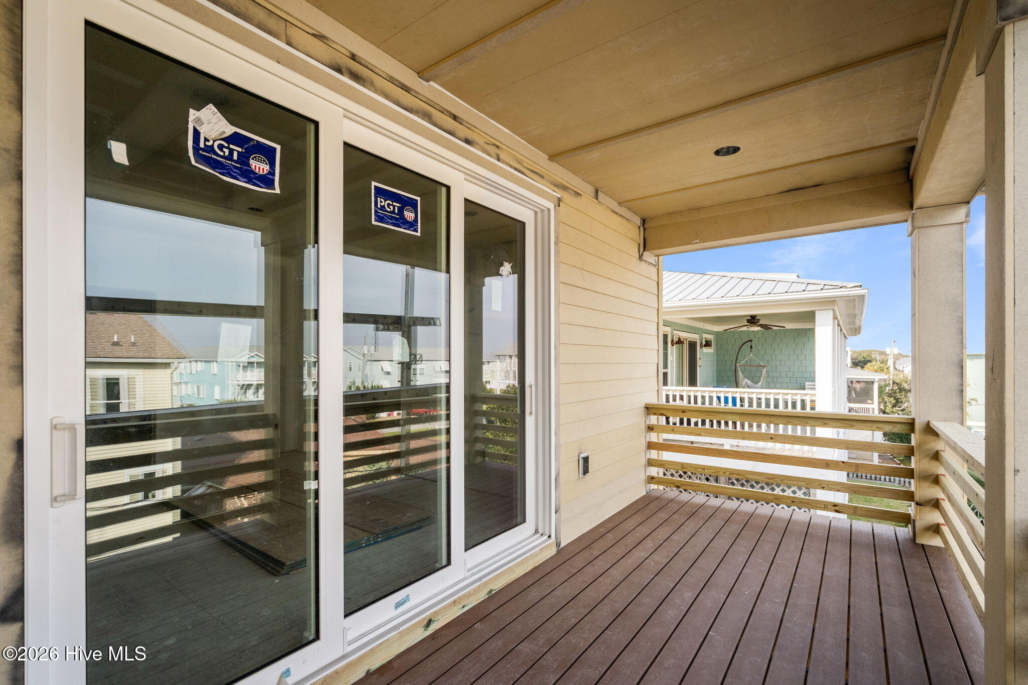 100547046 | Photo 32