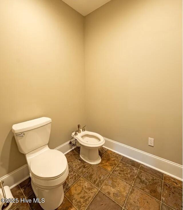 100547219 | Photo 34