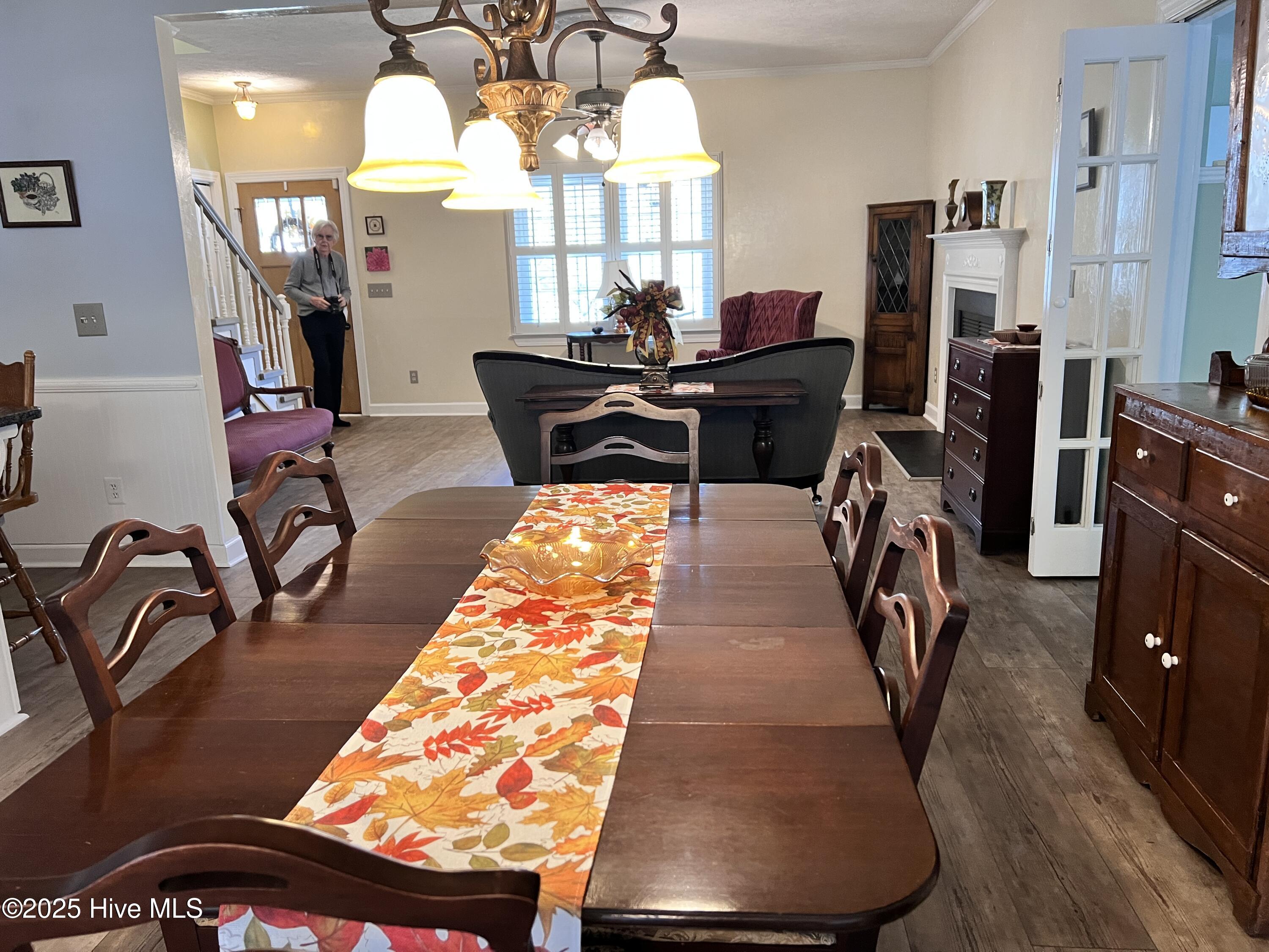 100542615 | Photo 18