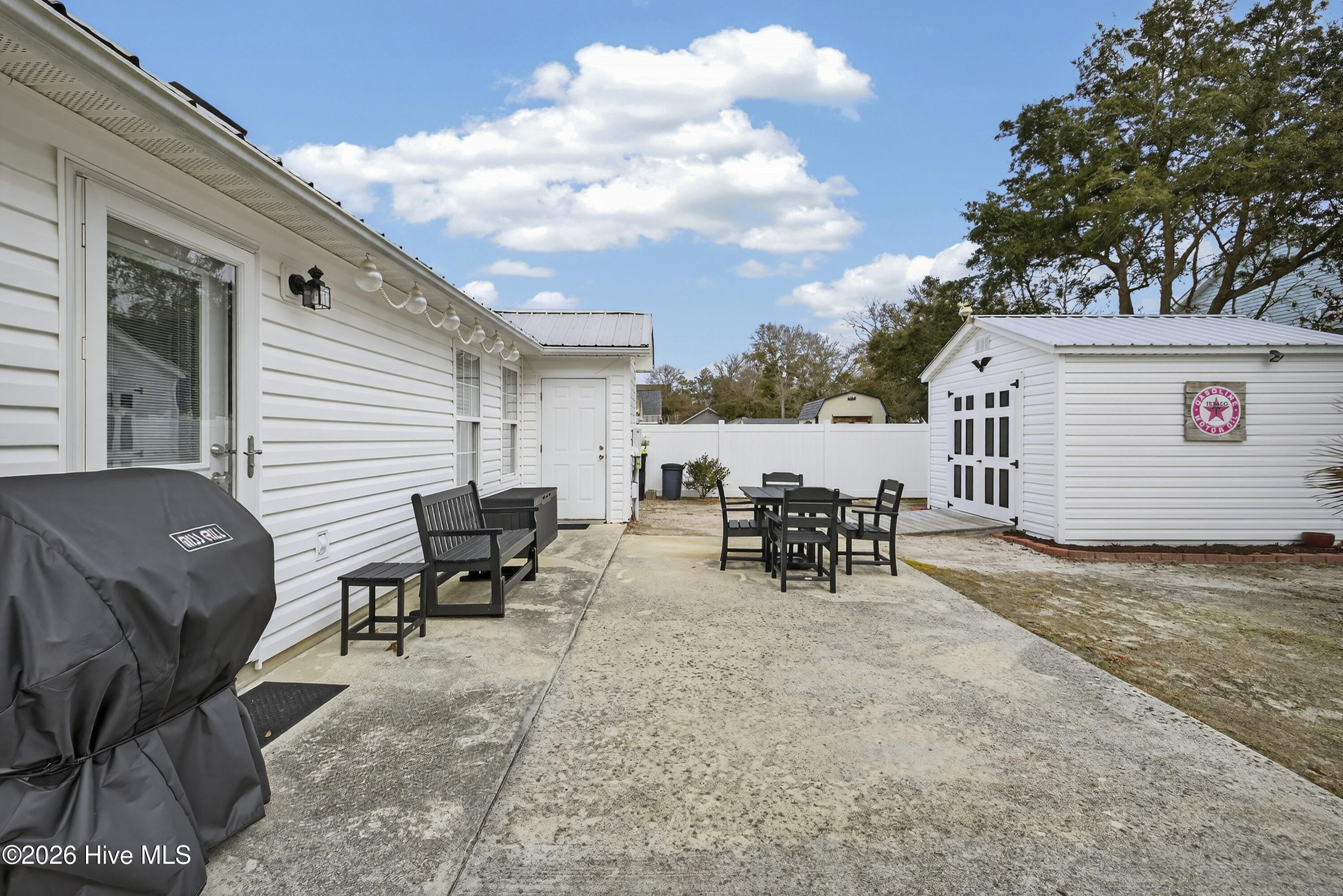 100557821 | Photo 29