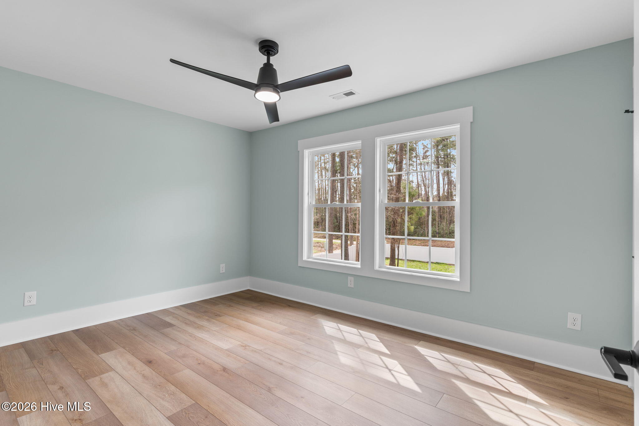 100552938 | Photo 31