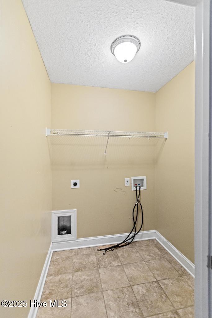 100532537 | Photo 32