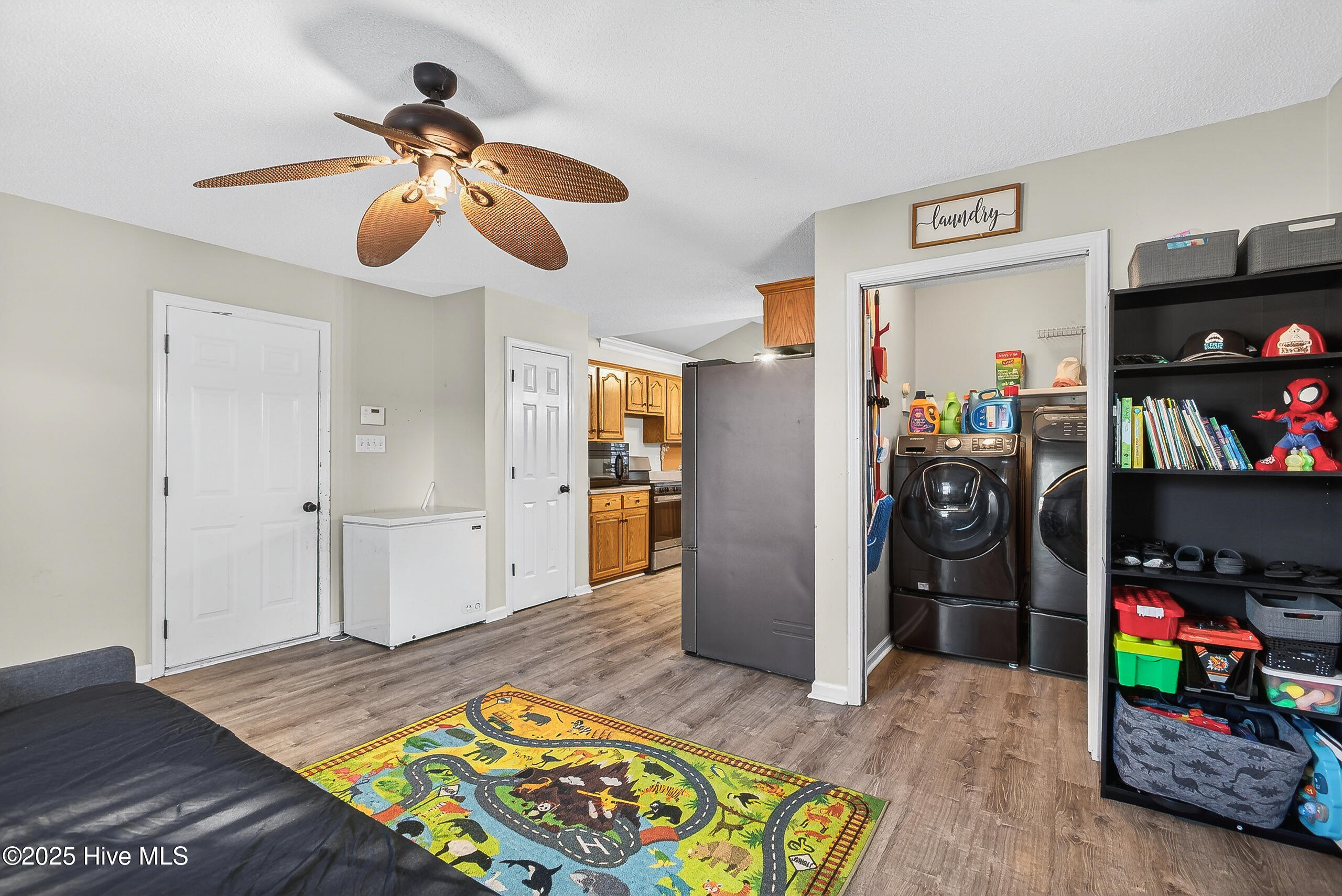 100543509 | Photo 14