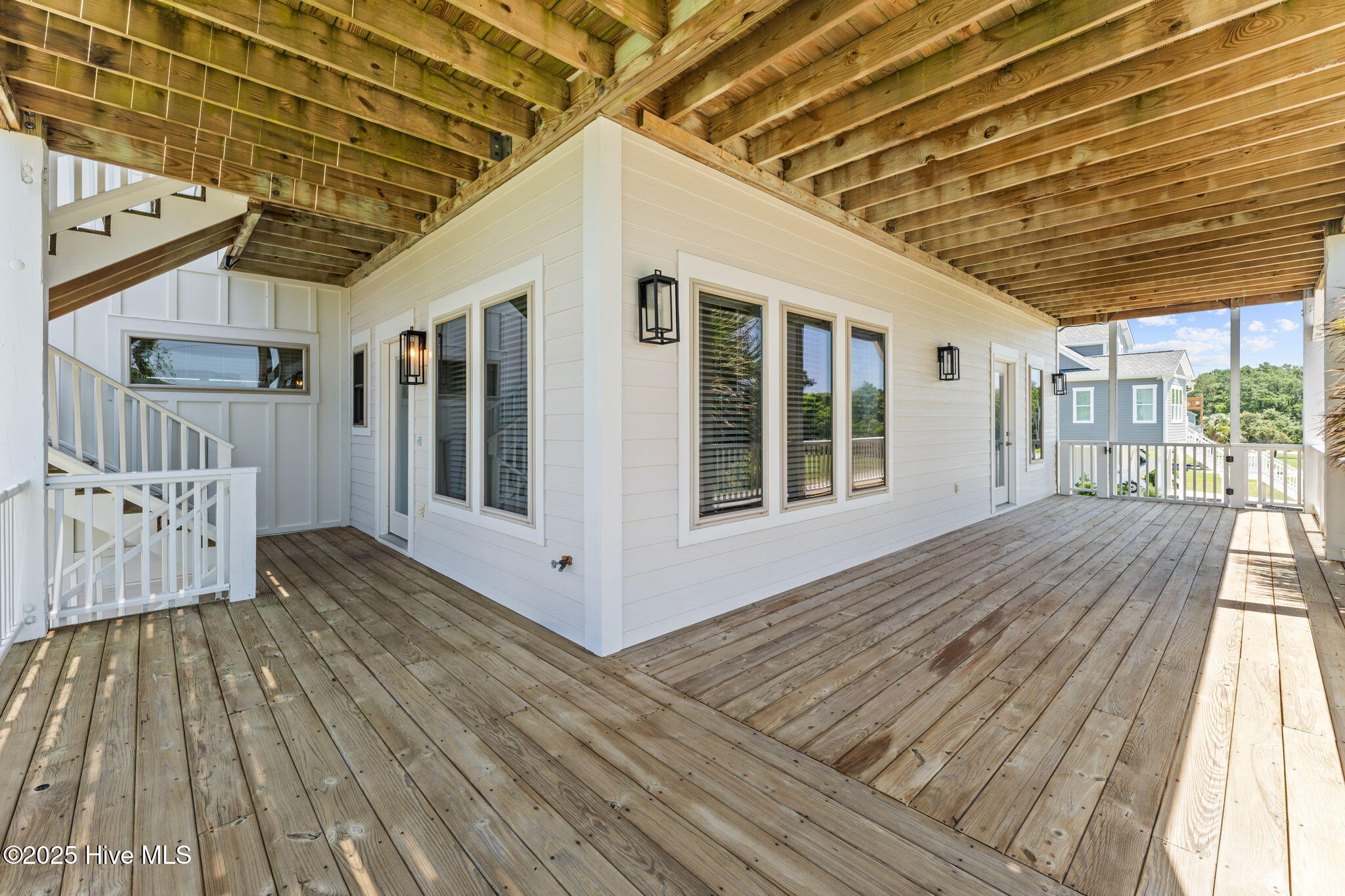 100514865 | Photo 59